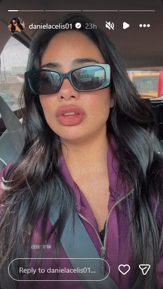 Daniela Celis contando el incómodo momento que pasó en la vía pública tras sufrir un inesperado problema en su camioneta | Fuente: Instagram Stories/danielacelis01