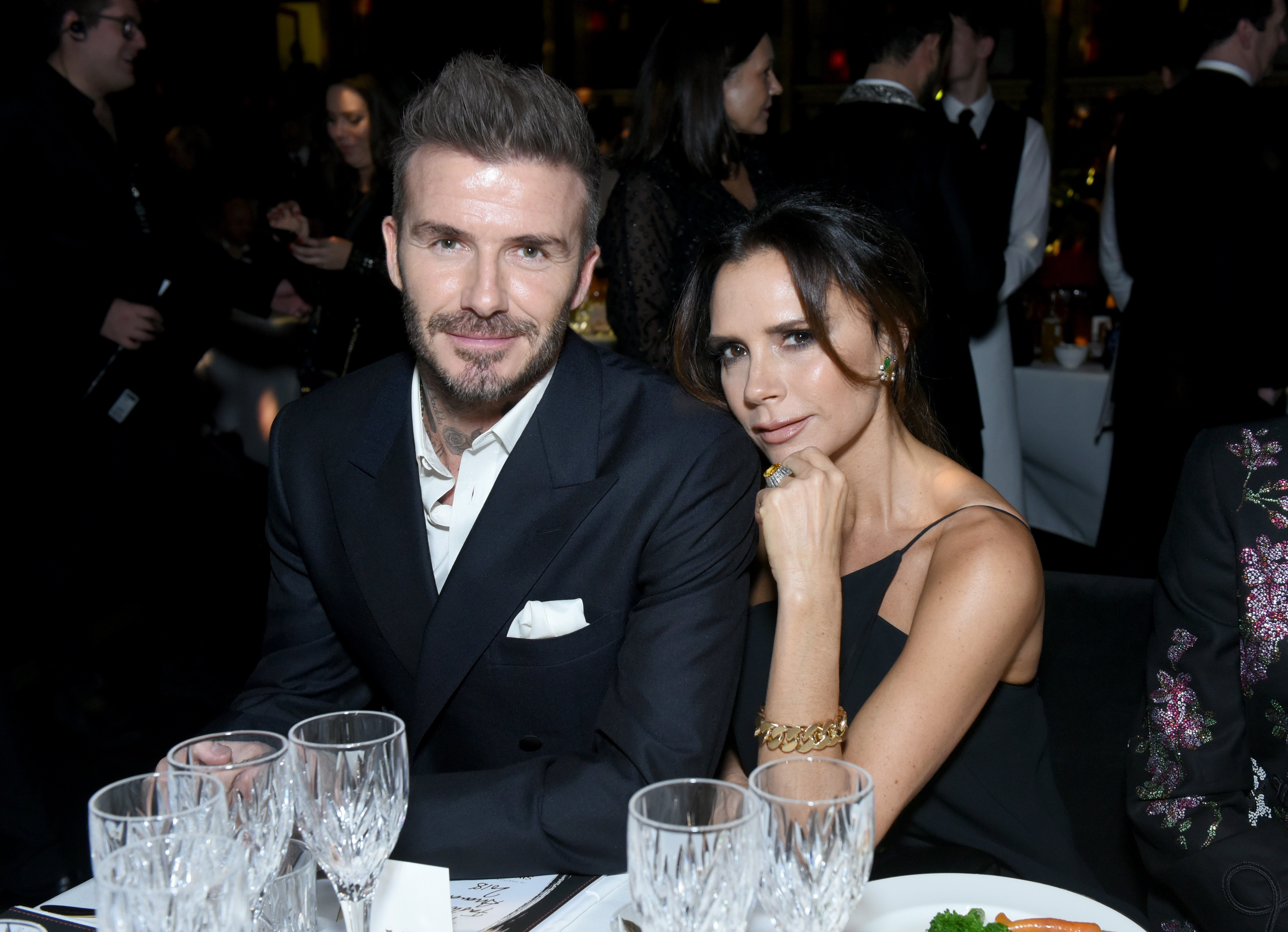 David Beckham y Victoria Beckham en el The Fashion Awards el 10 de diciembre de 2018. | Foto: Getty Images