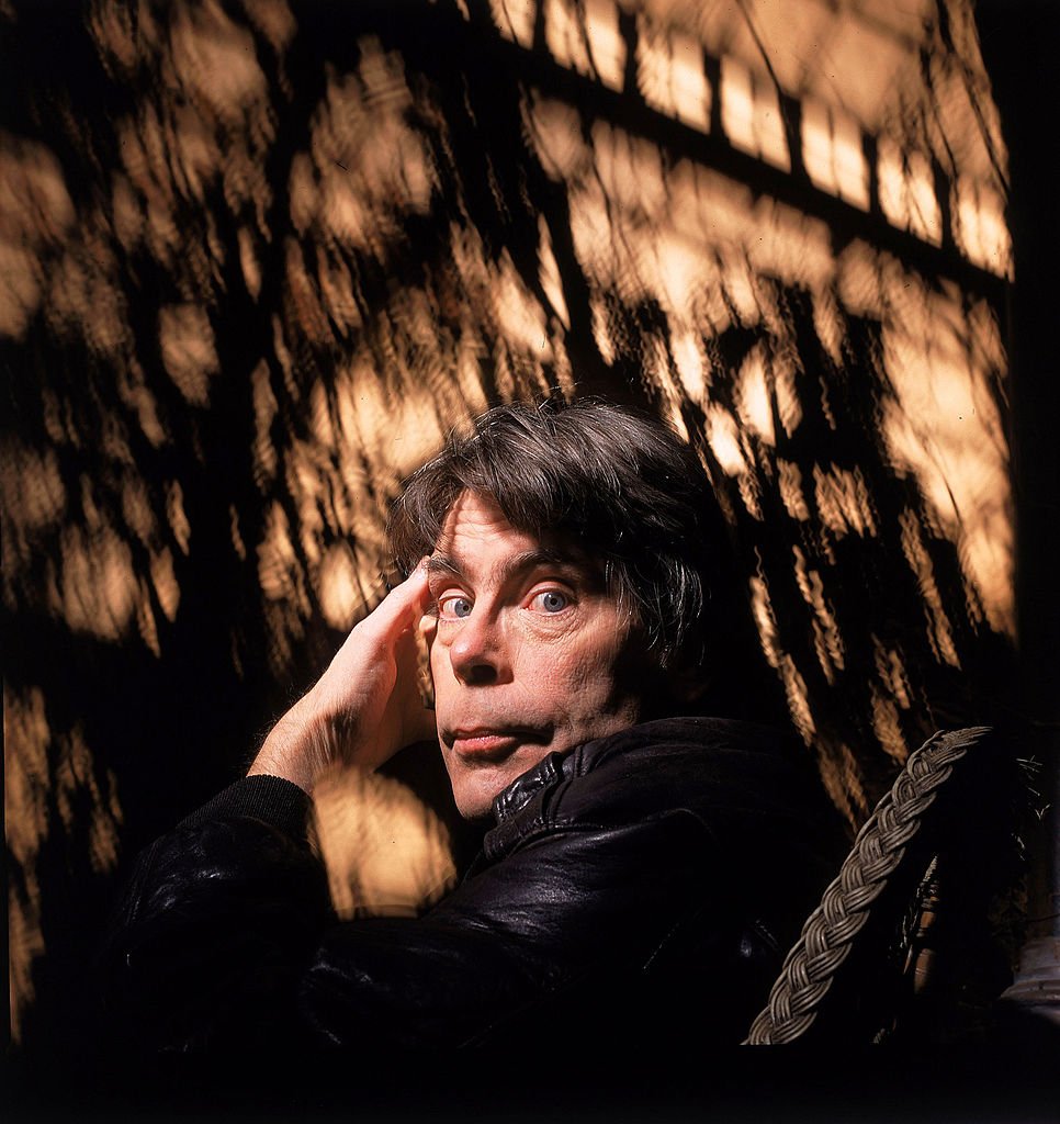 Fotografía del escritor estadounidense Stephen King, tomada en el año 2002. | Foto: Getty Images