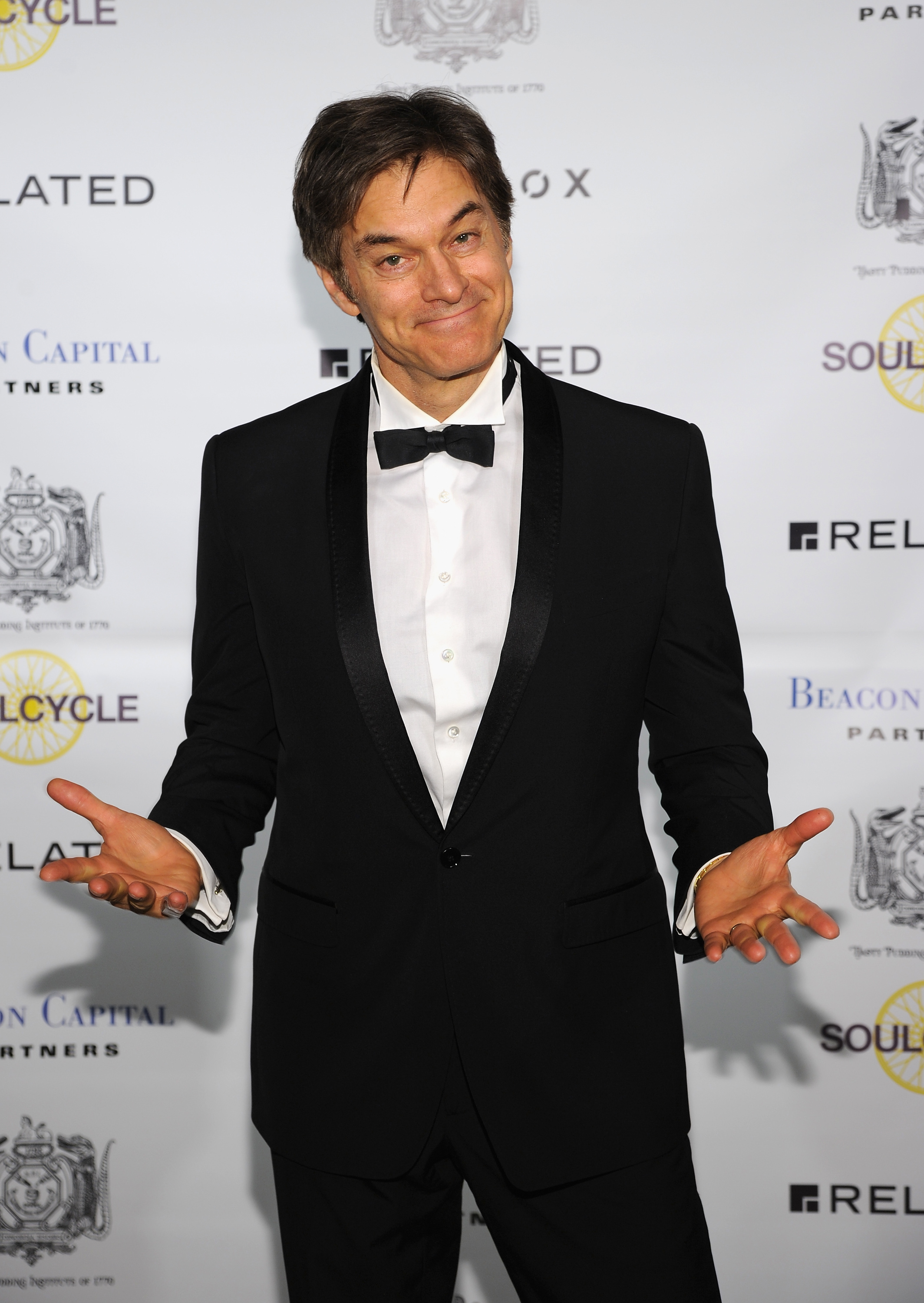 Mehmet Oz en el Hotel Plaza el 13 de abril de 2015 | Fuente: Getty Images