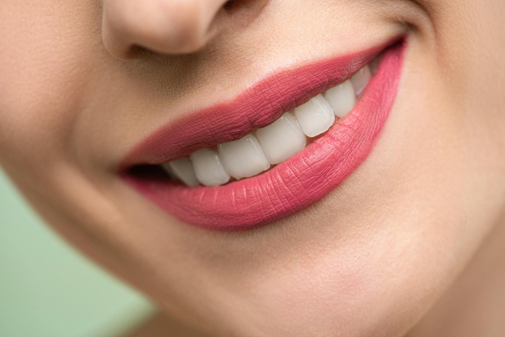 La sonrisa de una mujer | Fuente: Pexels