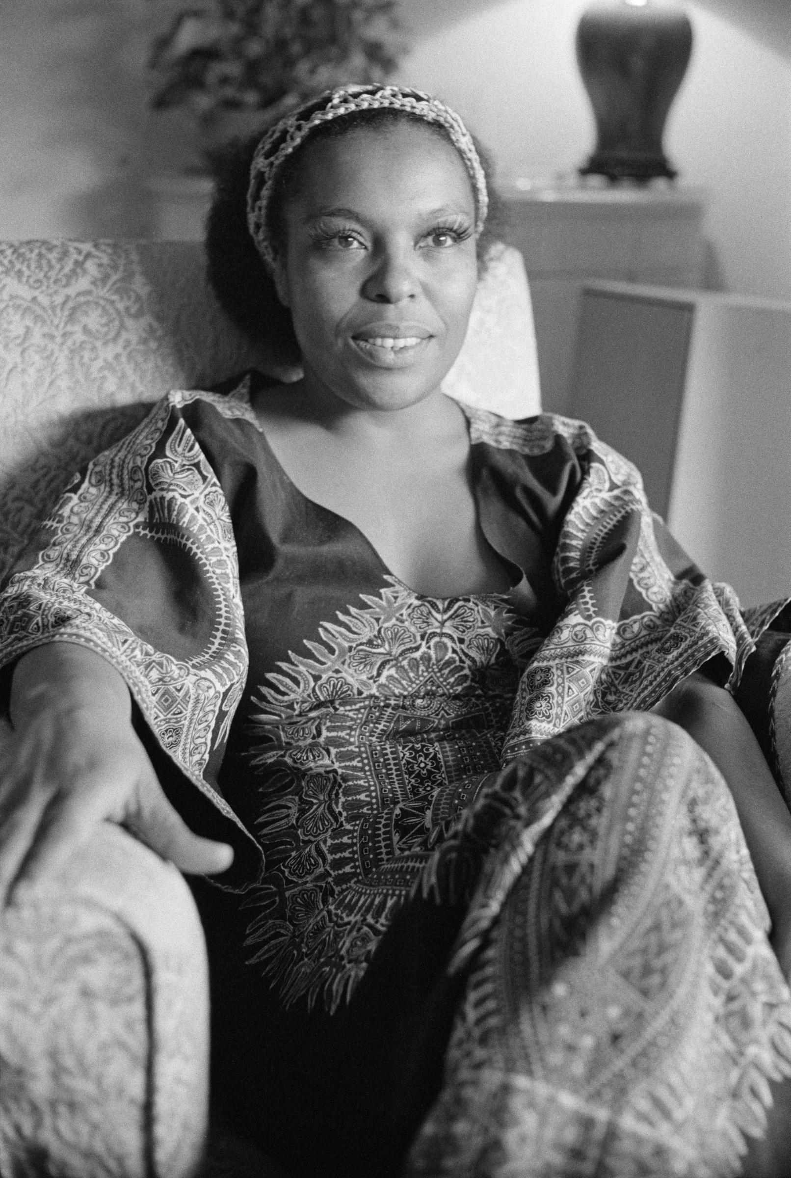 Roberta Flack fotografiada en el Hotel Dorchester el 31 de julio de 1972, en Londres, Inglaterra. | Fuente: Getty Images