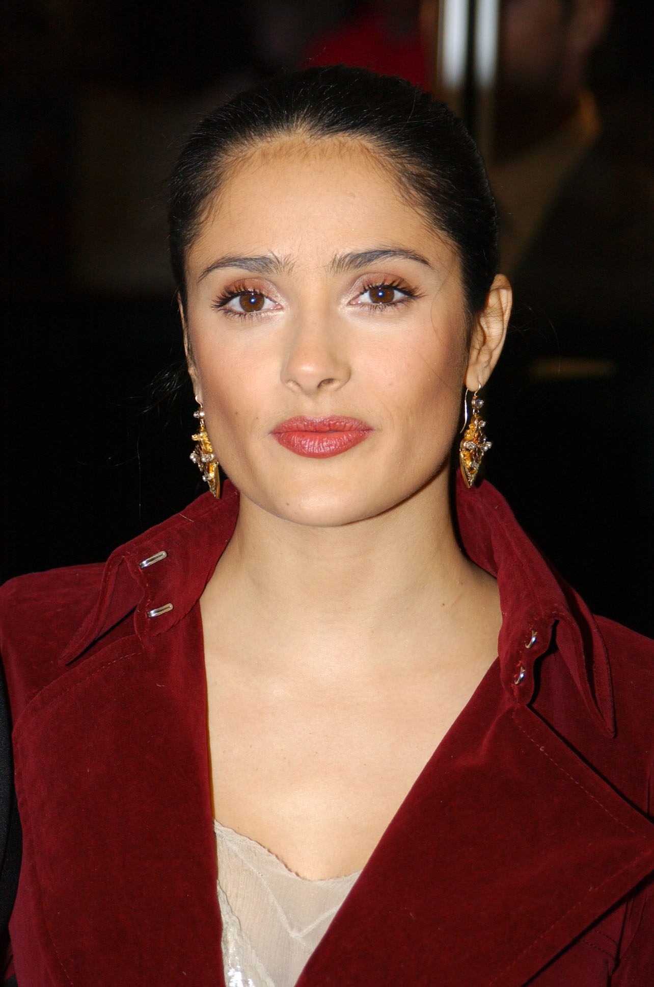 Salma Hayek asiste al estreno de la película "Frida" en el Reino Unido el 13 de febrero de 2003 | Fuente: Getty Images