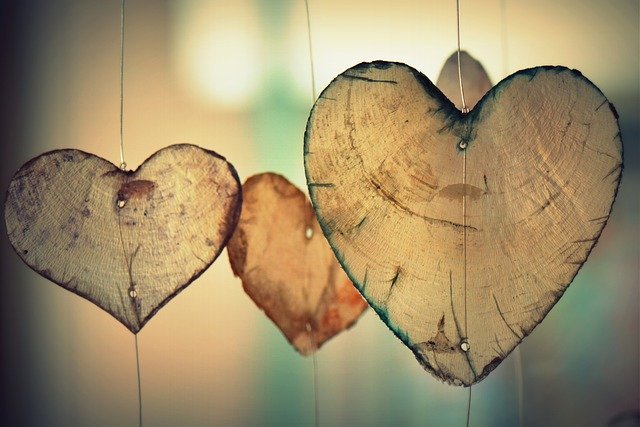 Adornos en forma de corazón. |Imagen:  Pixabay