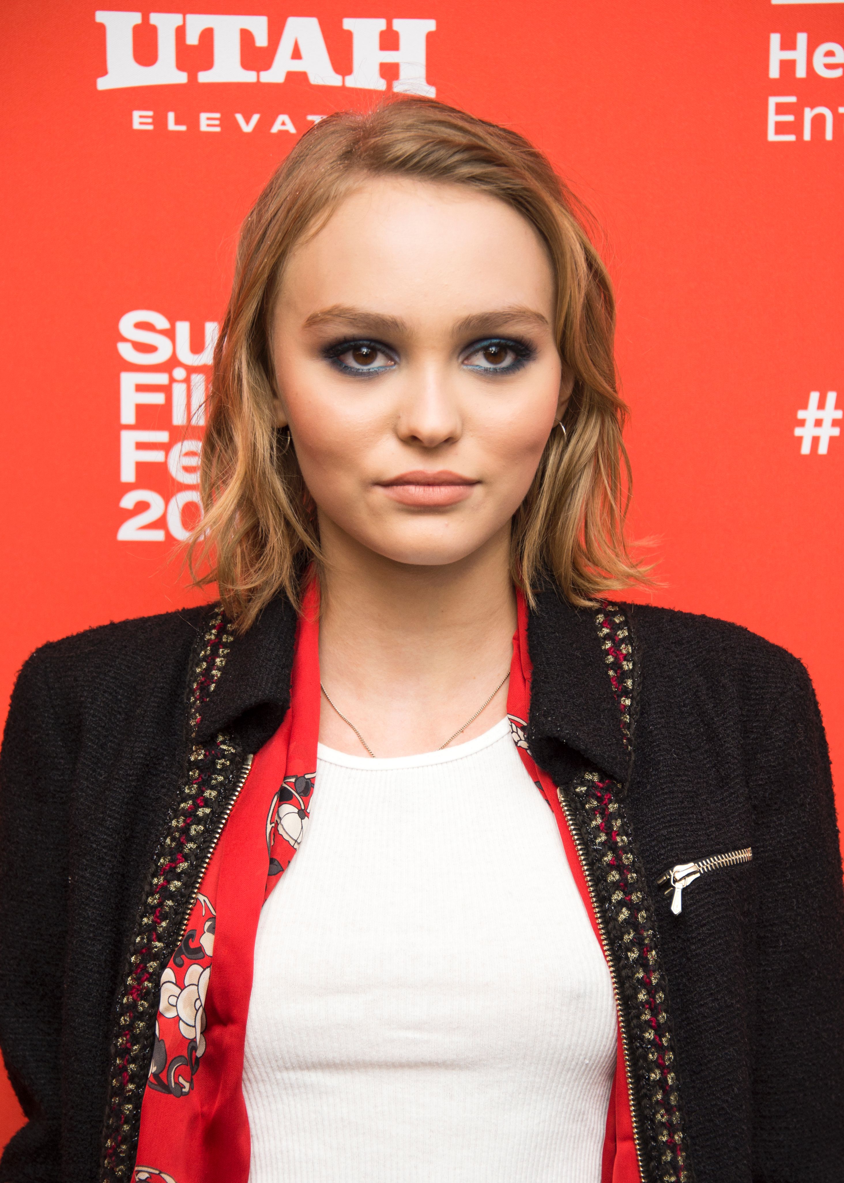 Lily-Rose Depp asiste al estreno de "Yoga Hosers", 2016 | Fuente: Getty Images