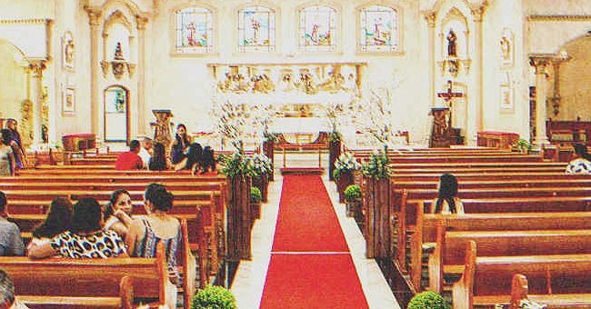El interior de una iglesia en una boda | Foto: Shutterstock
