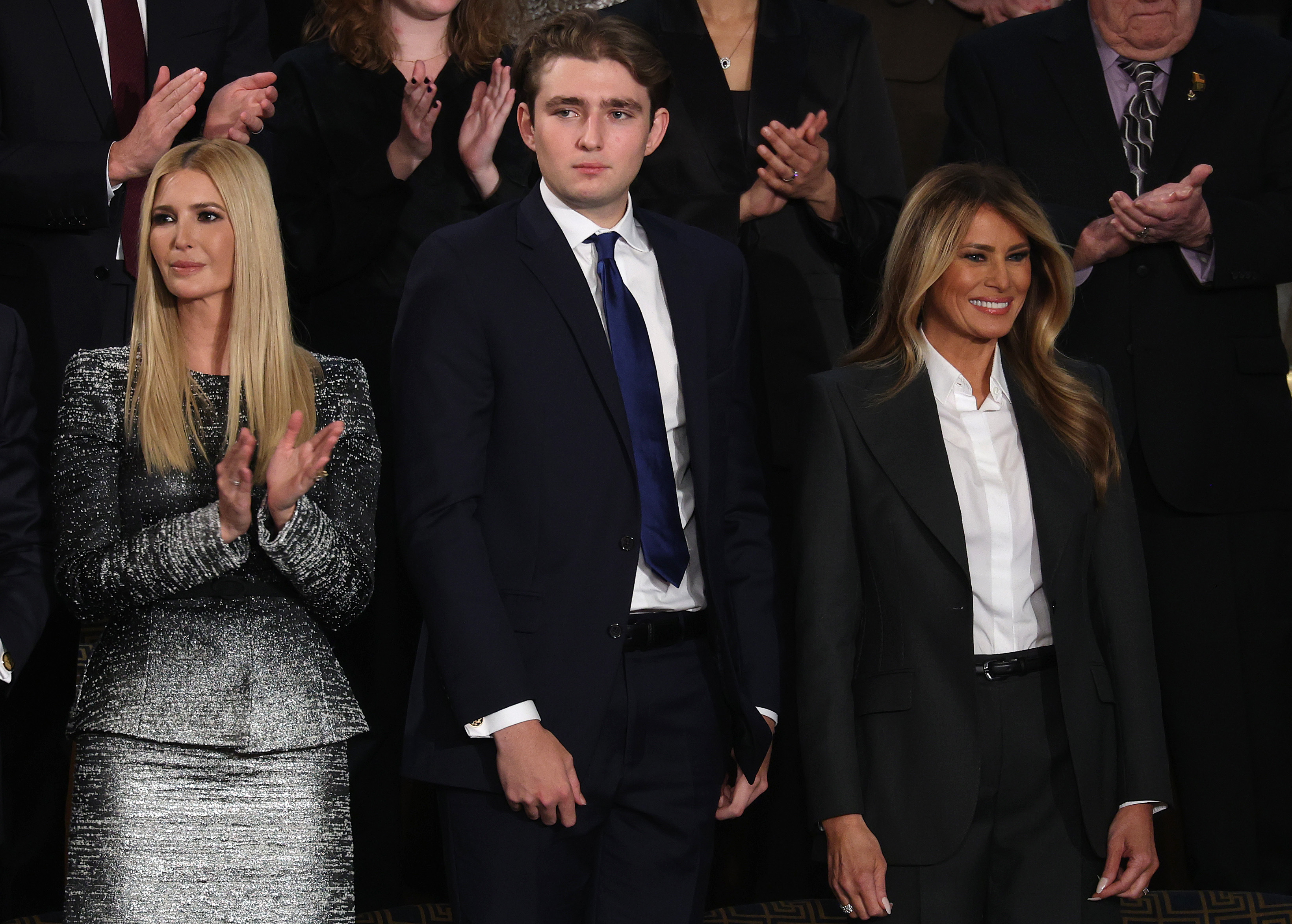 Ivanka, Barron y Melania Trump en el discurso sobre el Estado de la Unión durante una Sesión Conjunta del Congreso en el Capitolio de EE.UU. el 24 de febrero de 2026, en Washington, DC. | Fuente: Getty Images