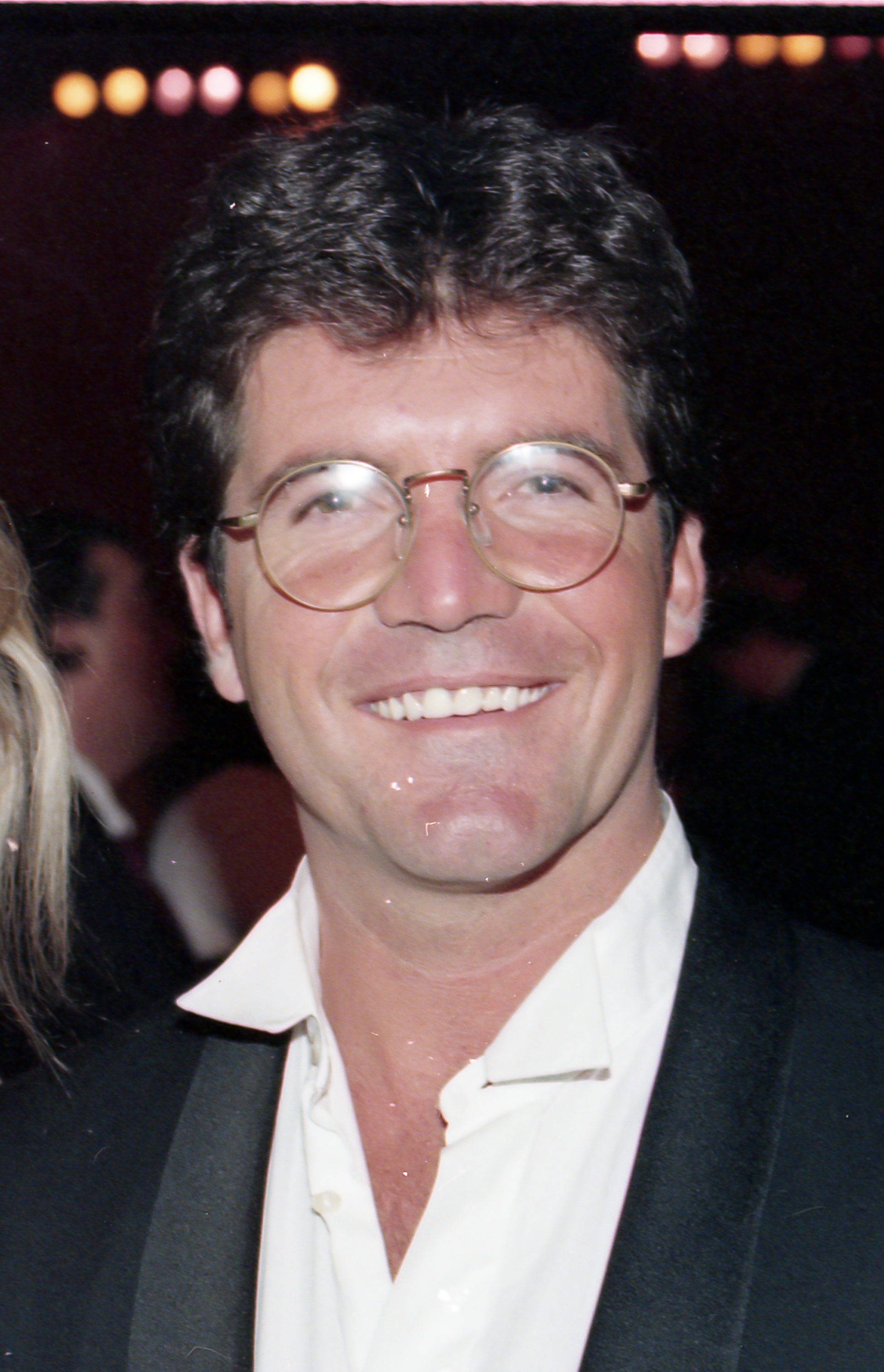 Simon Cowell asiste a los BRIT Awards el 14 de febrero de 1994 | Fuente: Getty Images