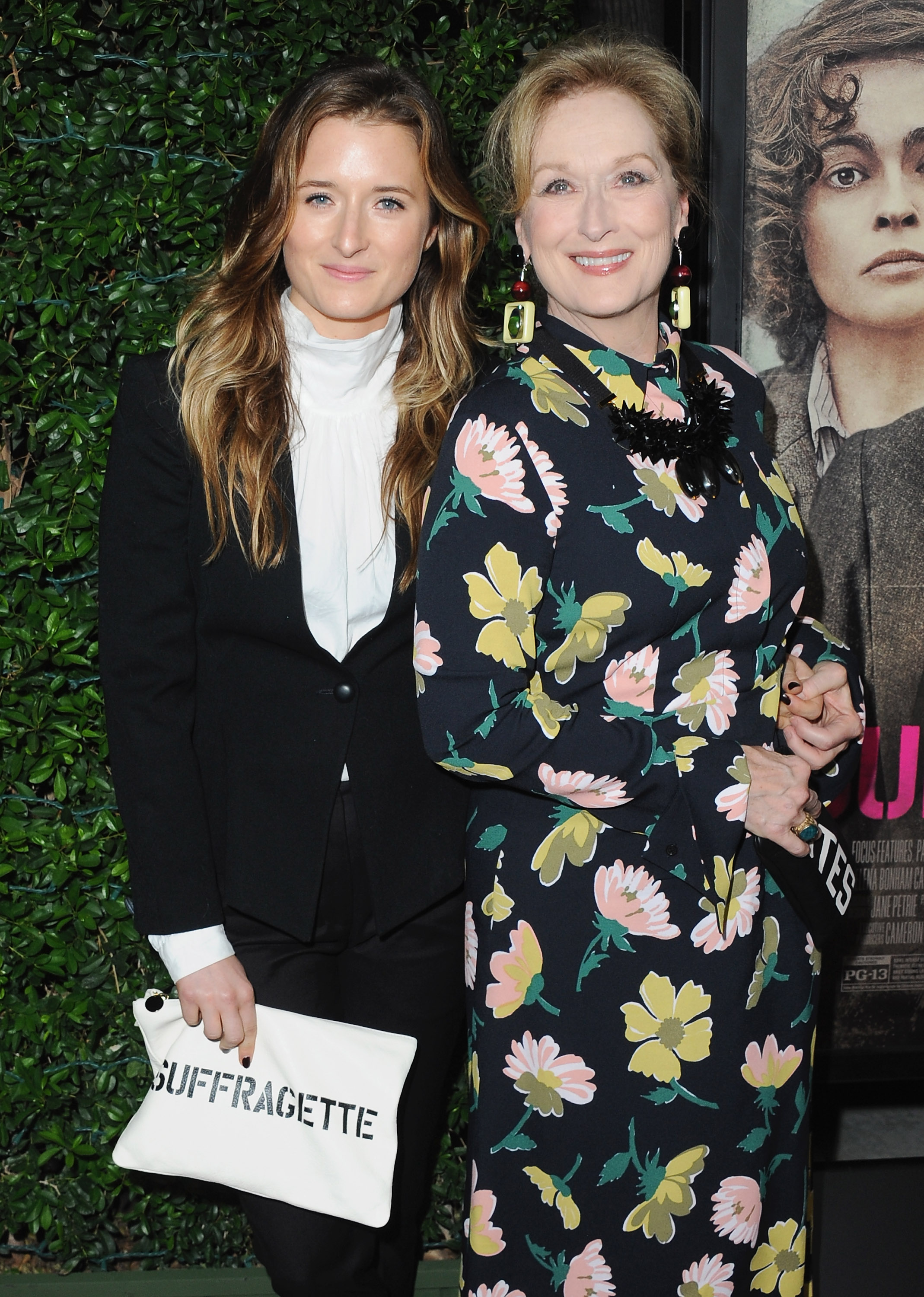 Grace Gummer y Meryl Streep en el estreno de "Suffragette" el 20 de octubre de 2015 en Beverly Hills, California | Foto: Getty Images