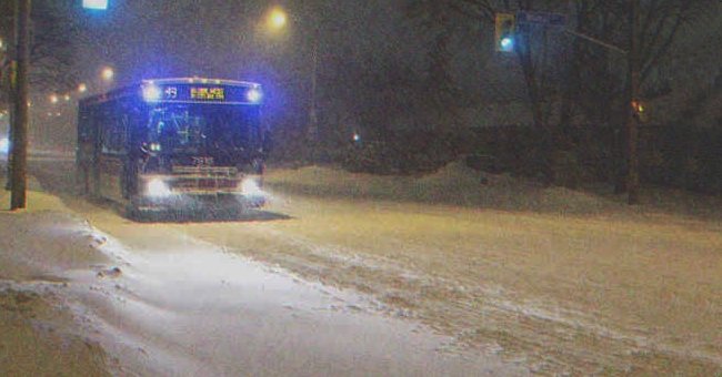 Un autobús en la nieve | Foto: Shutterstock