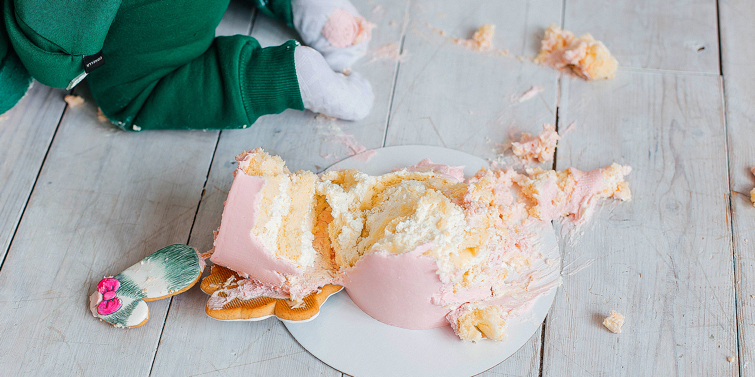 Pastel caído al suelo | Foto: Shutterstock