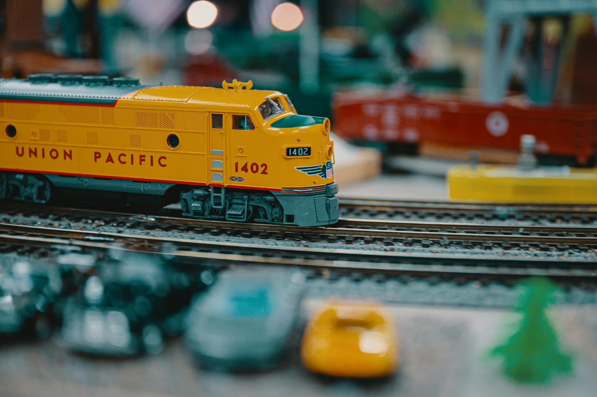 Un tren de juguete | Fuente: Pexels