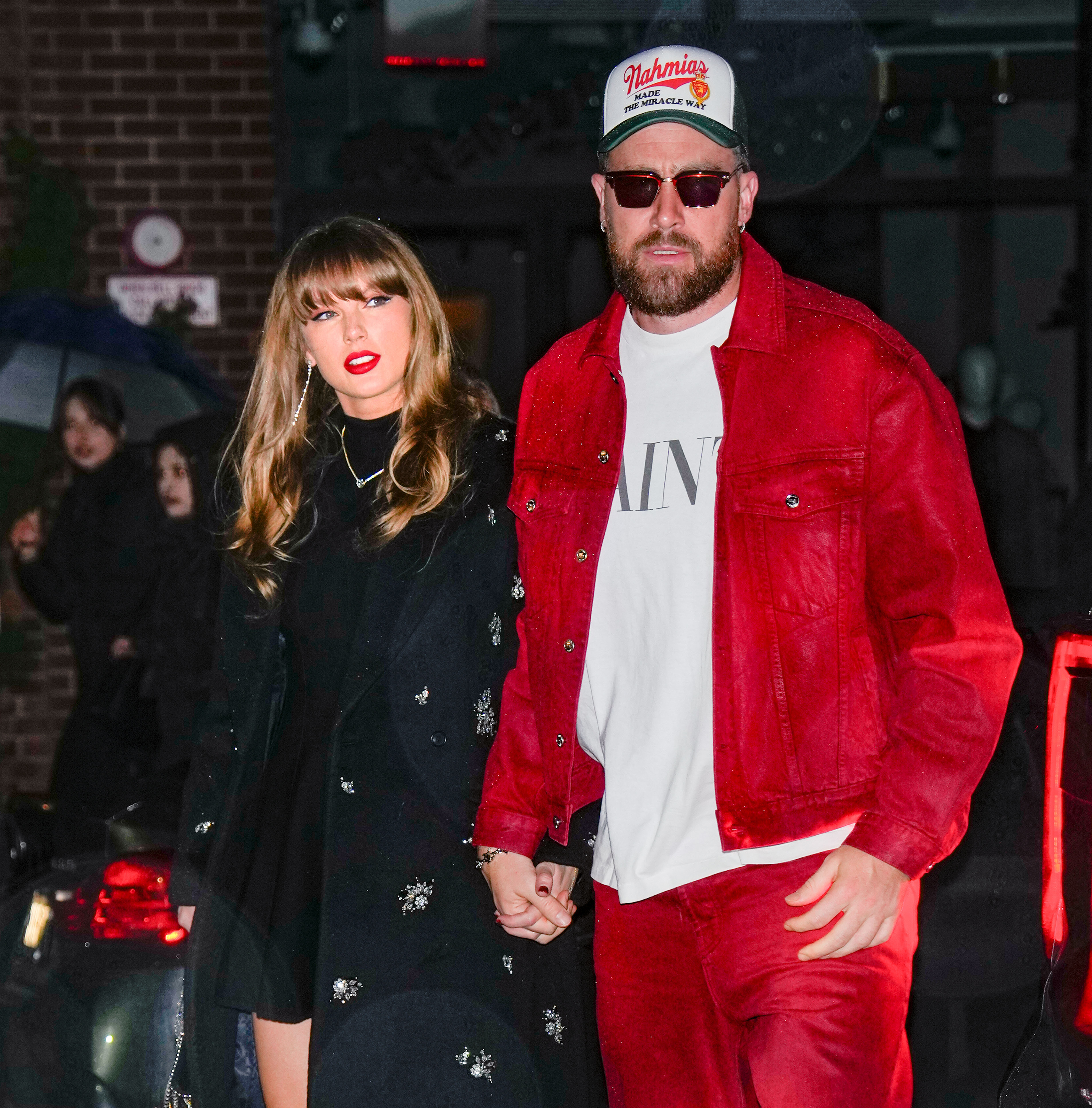 Taylor Swift y Travis Kelce son vistos el 28 de diciembre de 2024, en Nueva York | Fuente: Getty Images