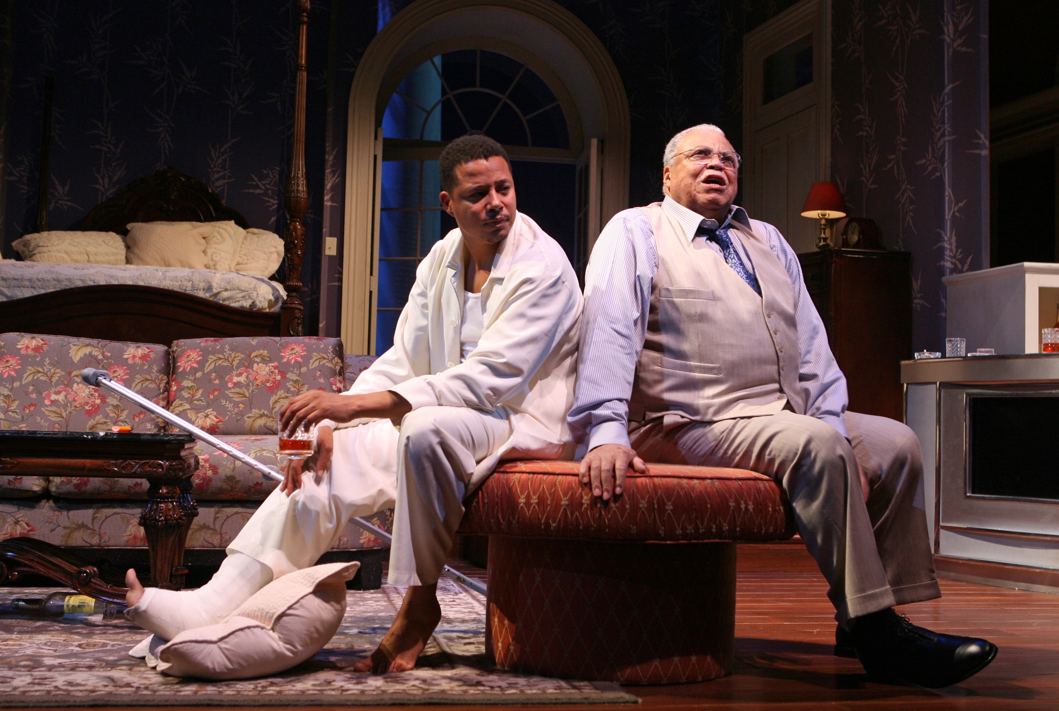 Terrence Howard and James Earl Jones en el plató de "Cat On a Hot Tin Roof", 2008 | Fuente: Getty Images