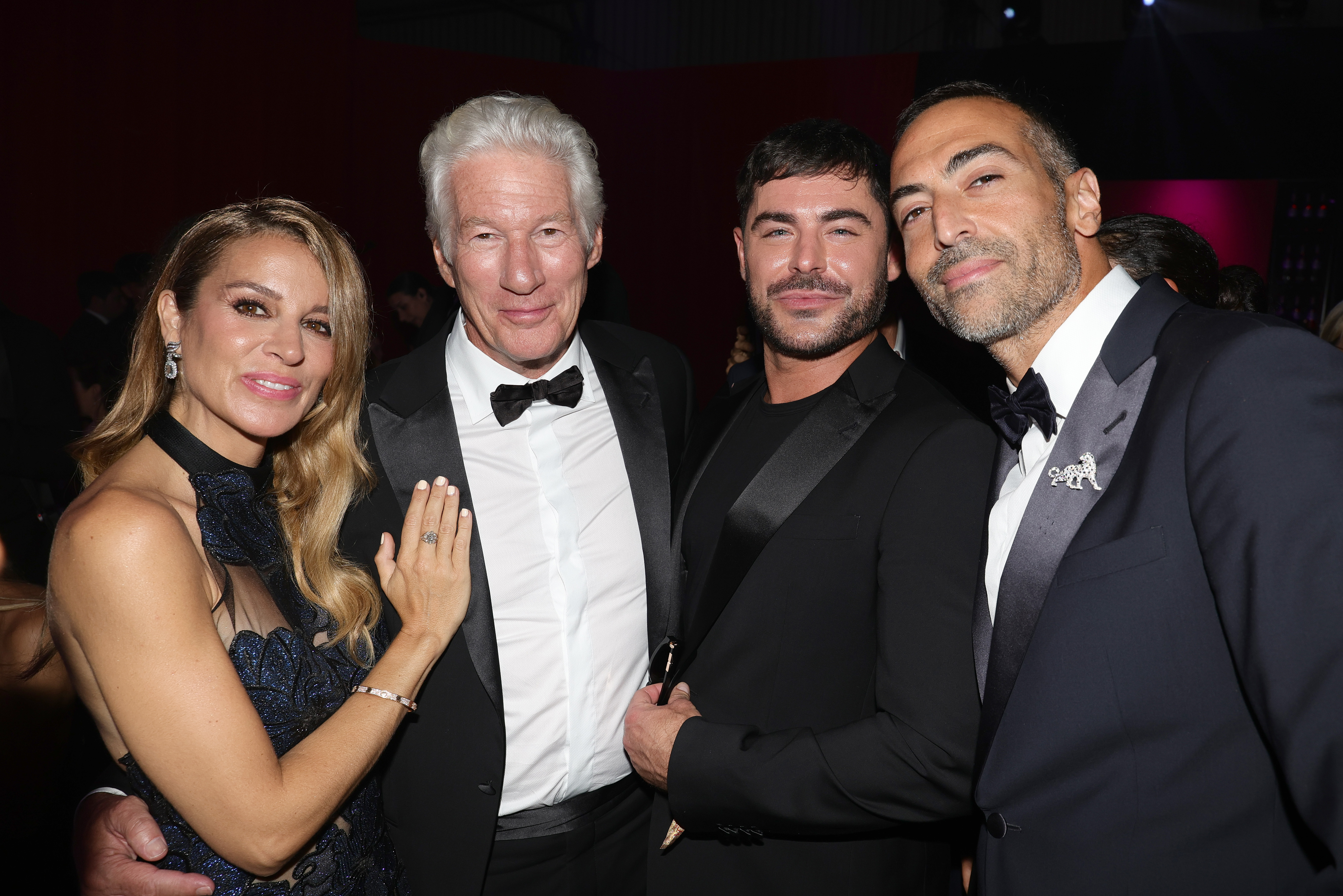 Alejandra Silva, Richard Gere, Zac Efron y Mohammed Al Turki. | Fuente: Getty Images