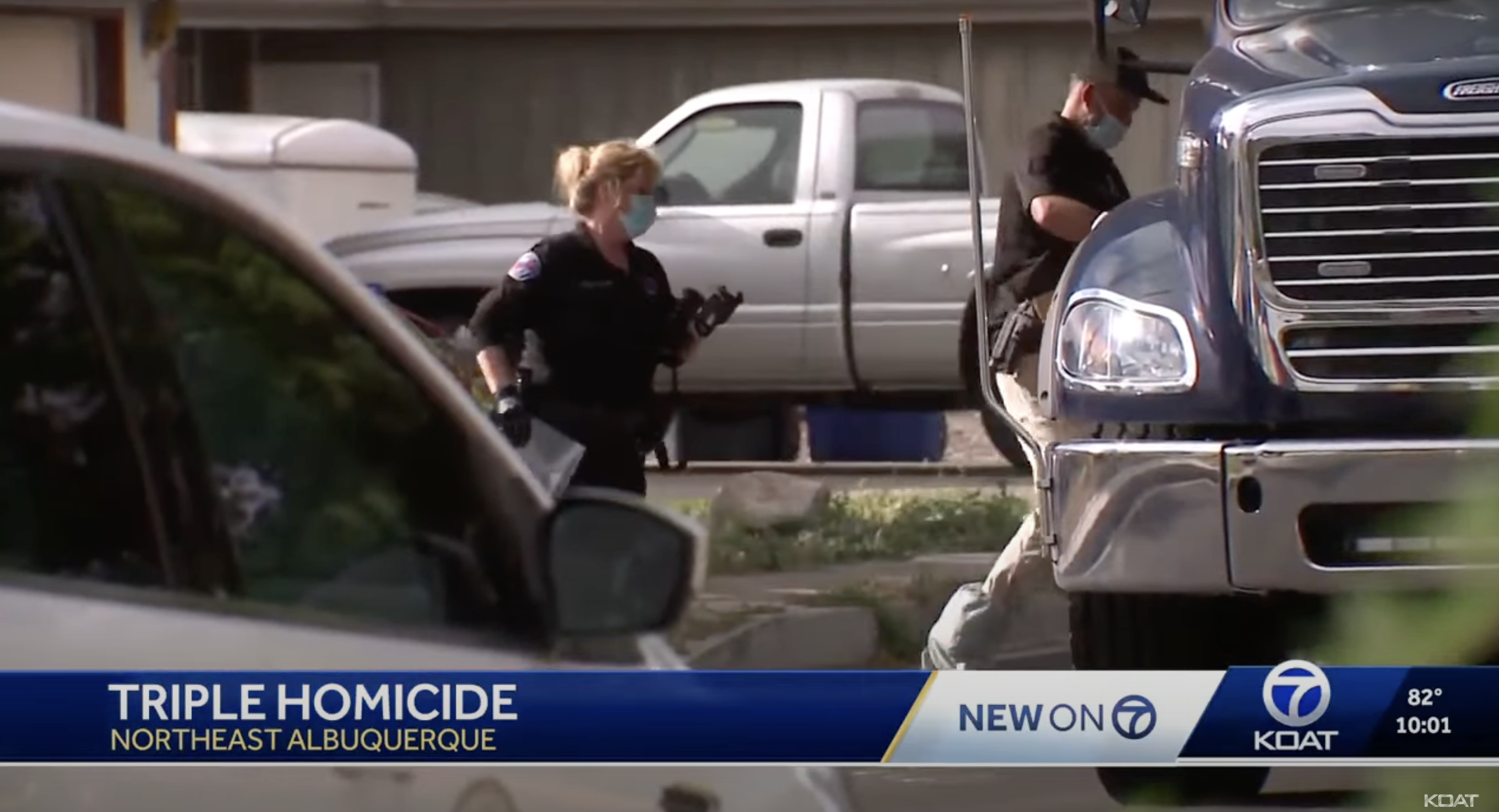 Se ve a agentes de policía en la zona donde ocurrió la tragedia en un vídeo compartido el 25 de mayo de 2025 | Fuente: YouTube/KOAT