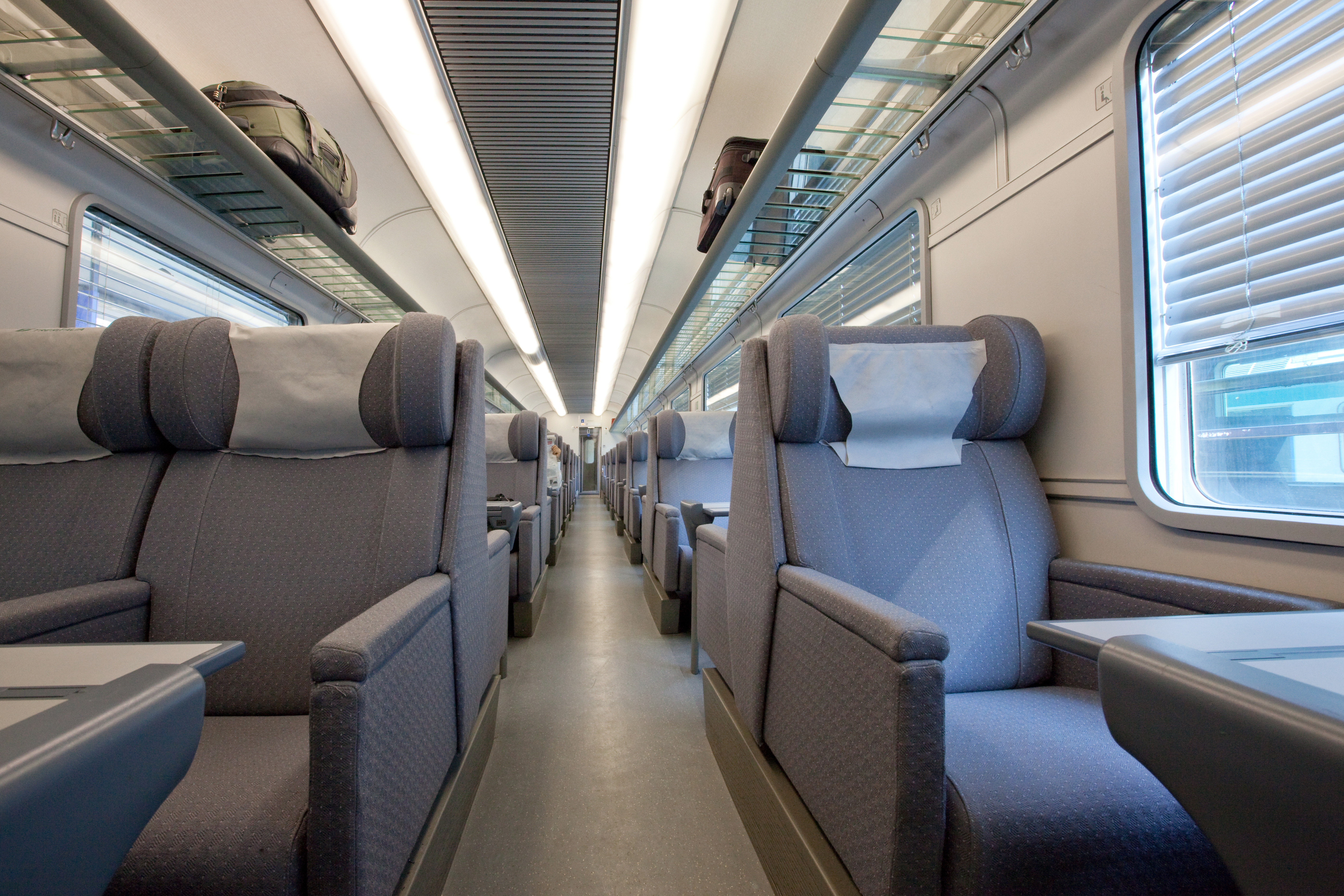 Cabina de tren de primera clase vacía | Foto: Shutterstock