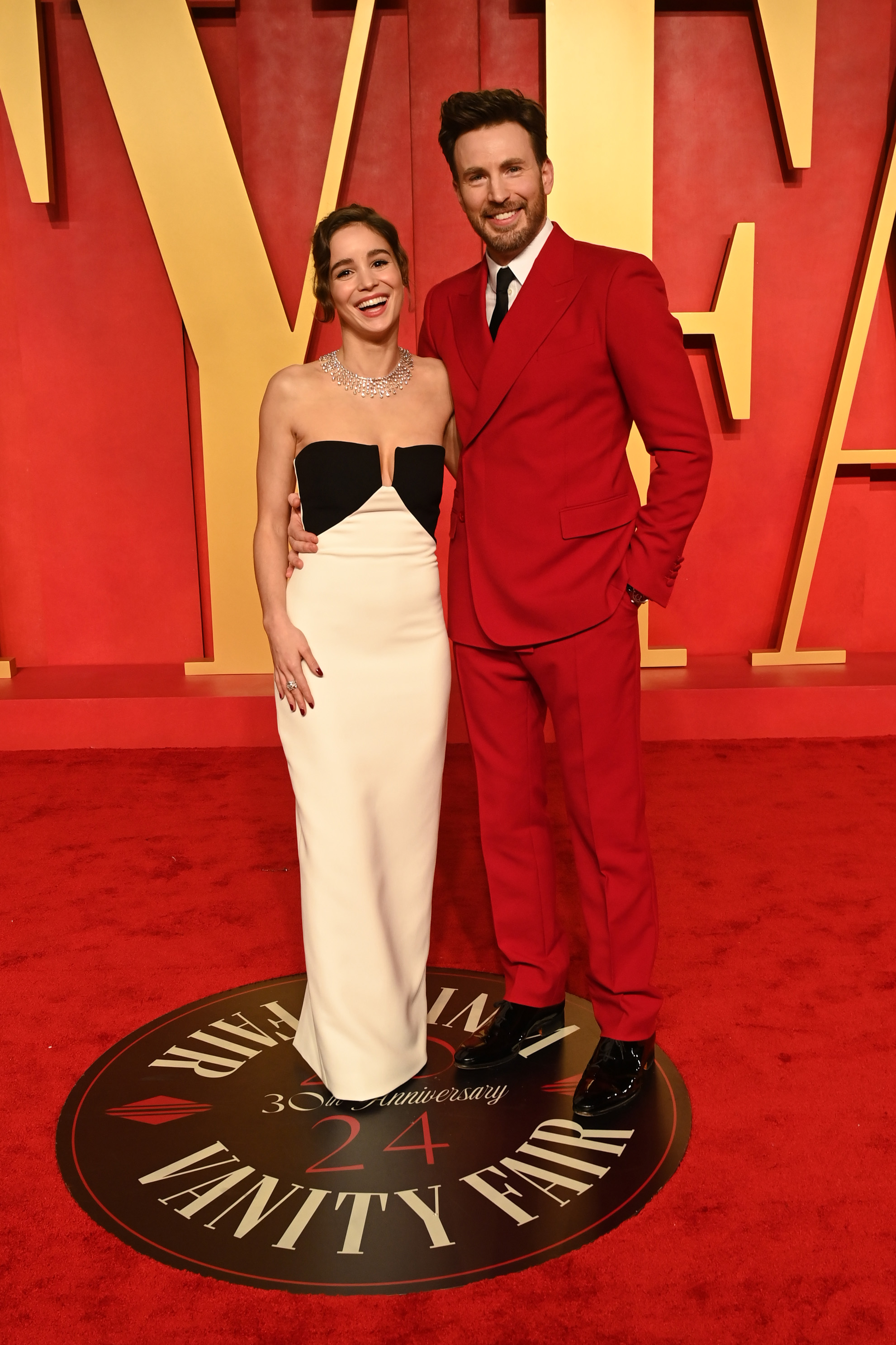 Alba Baptista y Chris Evans el 10 de marzo de 2024, en Beverly Hills, California | Fuente: Getty Images