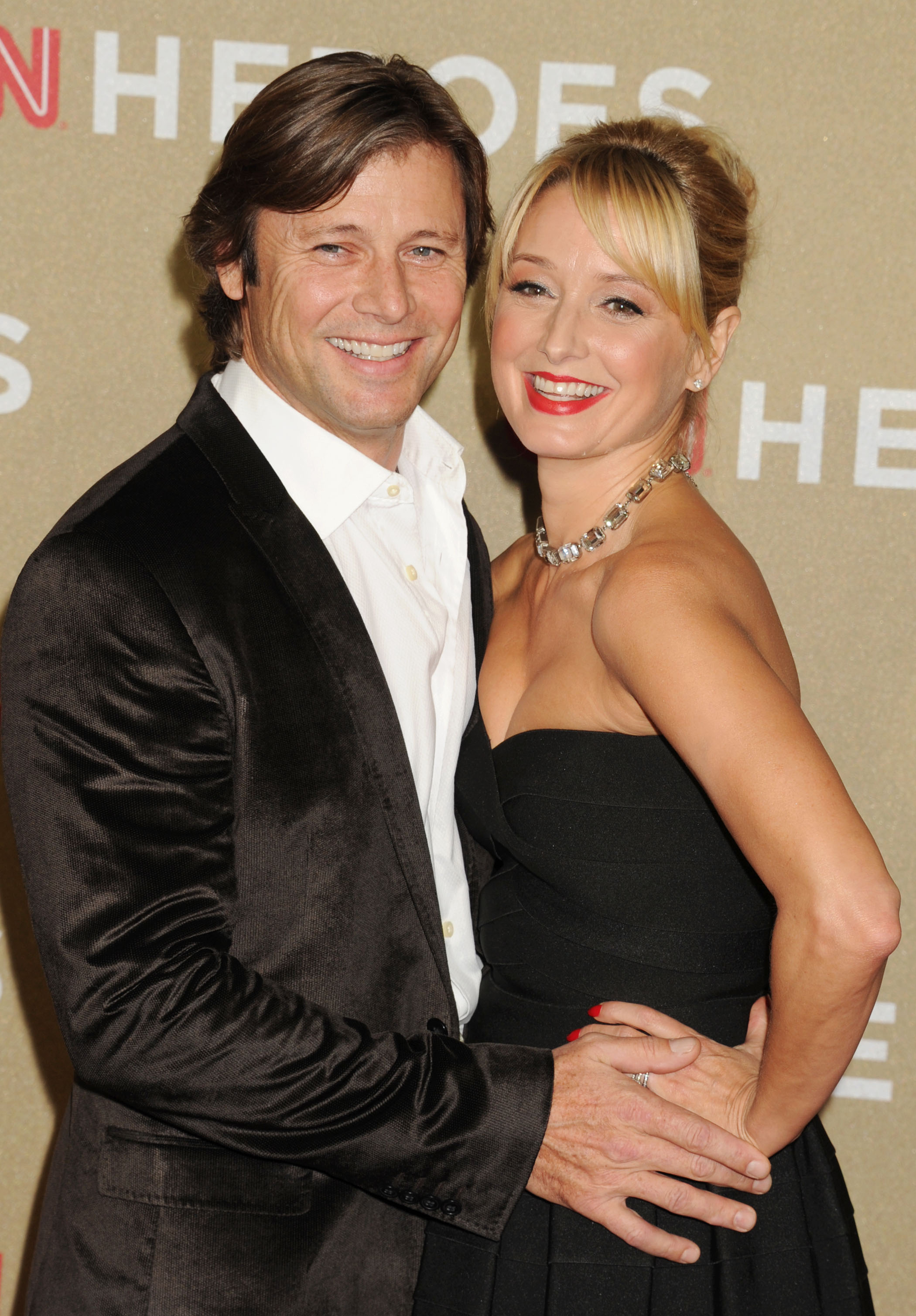 Grant Show y Katherine LaNasa asisten a los "Héroes de la CNN: An All Star Tribute" el 2 de diciembre de 2012 | Fuente: Getty Images