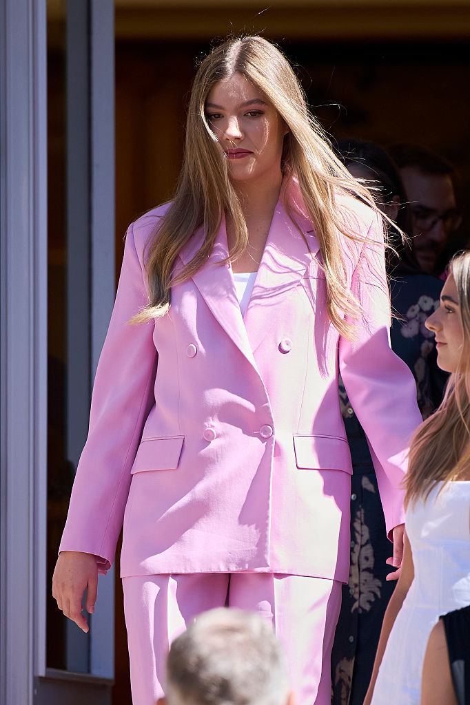 La infanta Sofía de España recibe al Patronato del Comité Español de la Fundación United World Schools en el Palacio de la Zarzuela el 17 de julio de 2026 en Madrid, España. | Fuente: Getty Images