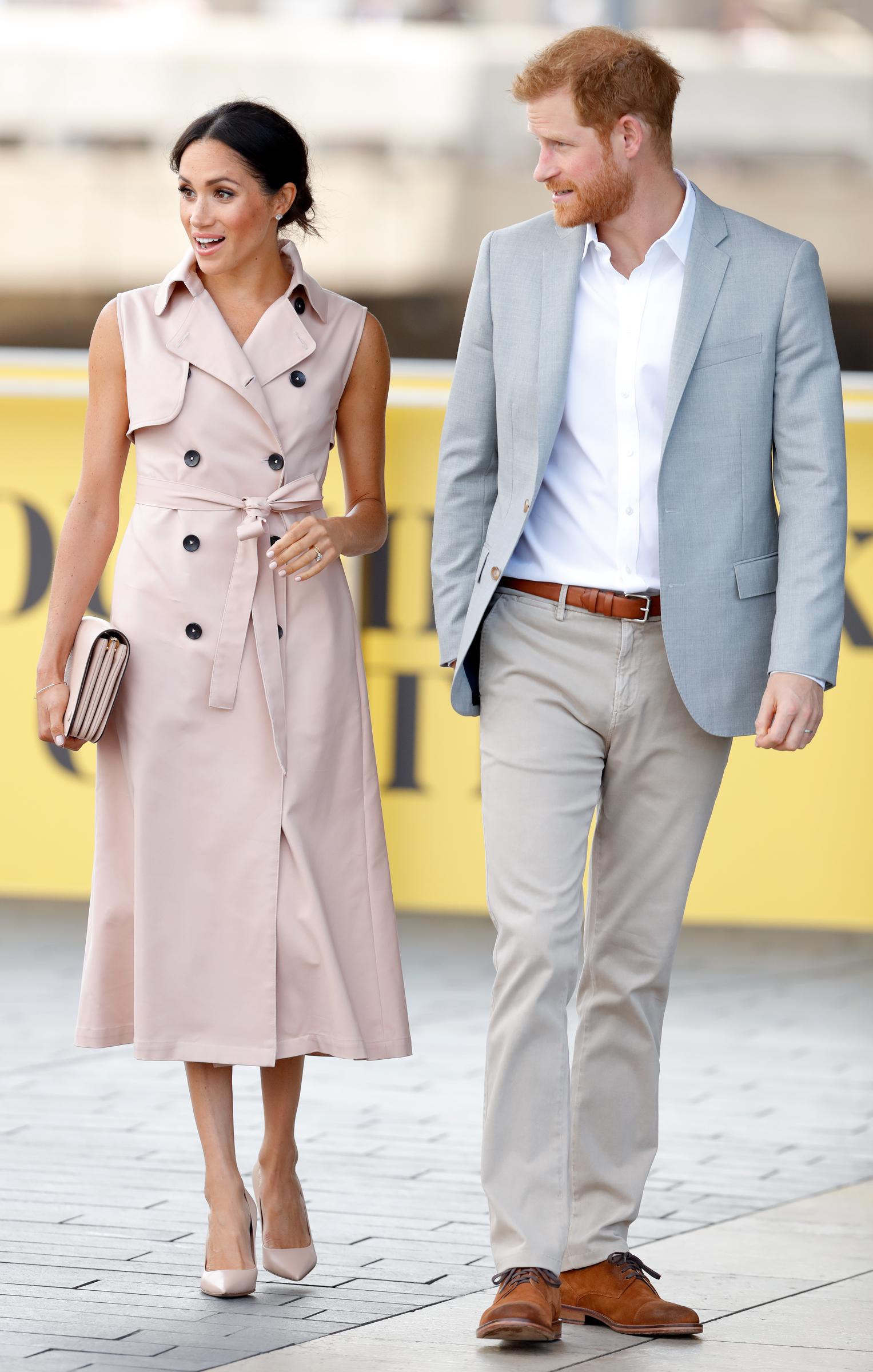 Meghan y Harry visitan The Nelson Mandela Centenary Exhibition el 17 de julio de 2018 en Londres, Inglaterra | Fuente: Getty Images