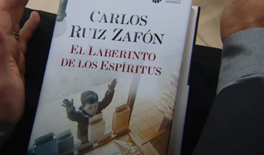 Portada del libro "El laberinto de los espíritus". | Foto: Youtube/Euronews (en español)