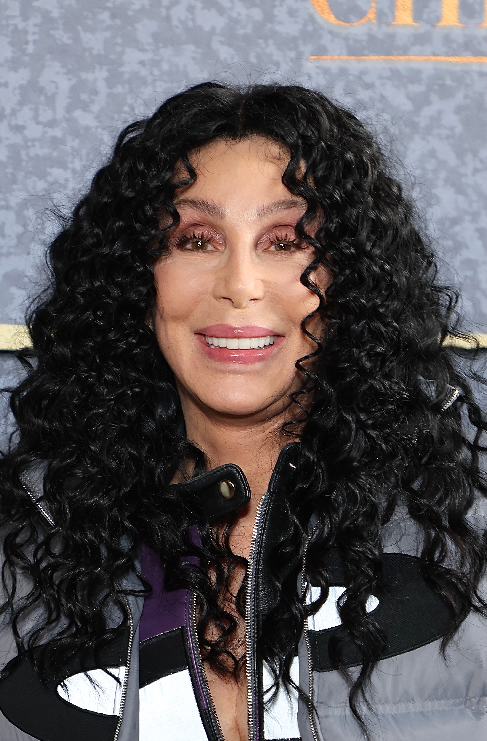 Cher asiste a la proyección de "Chevalier" el 16 de abril de 2023 | Fuente: Getty Images