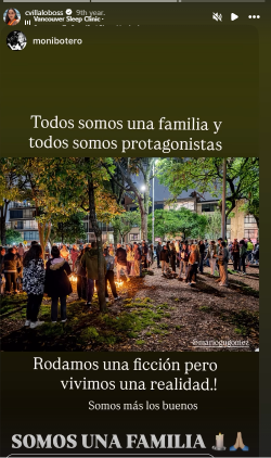 La actriz Carmen Villabos compartió una imagen que muestra a personas reunidas para honrar a las víctimas del ataque. | Fuente: Instagram/cvillaloboss