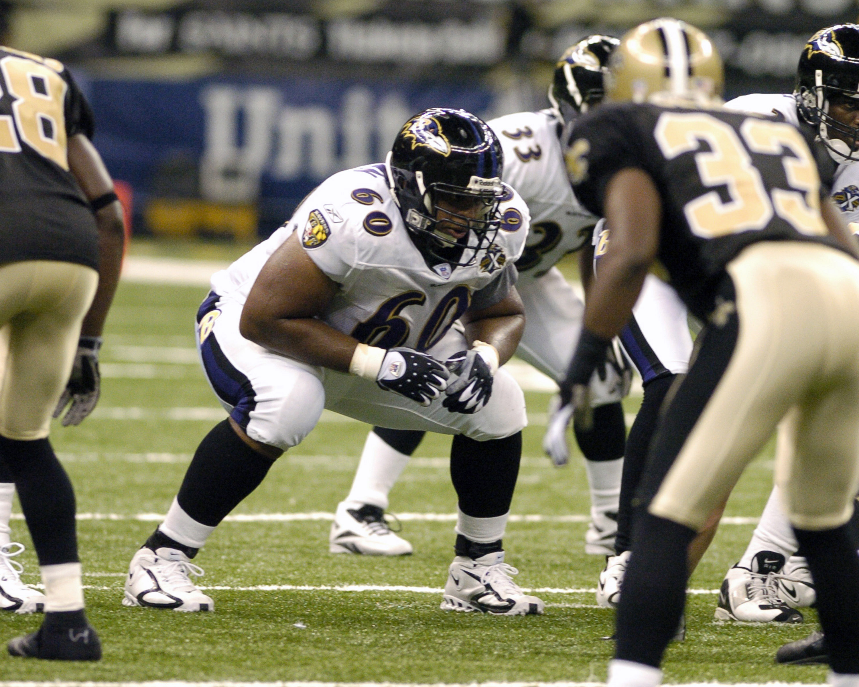 El ex central de fútbol americano se convirtió en granjero durante un partido de pretemporada contra los Santos de Nueva Orleans el 26 de agosto de 2005, en Nueva Orleans | Fuente: Getty Images