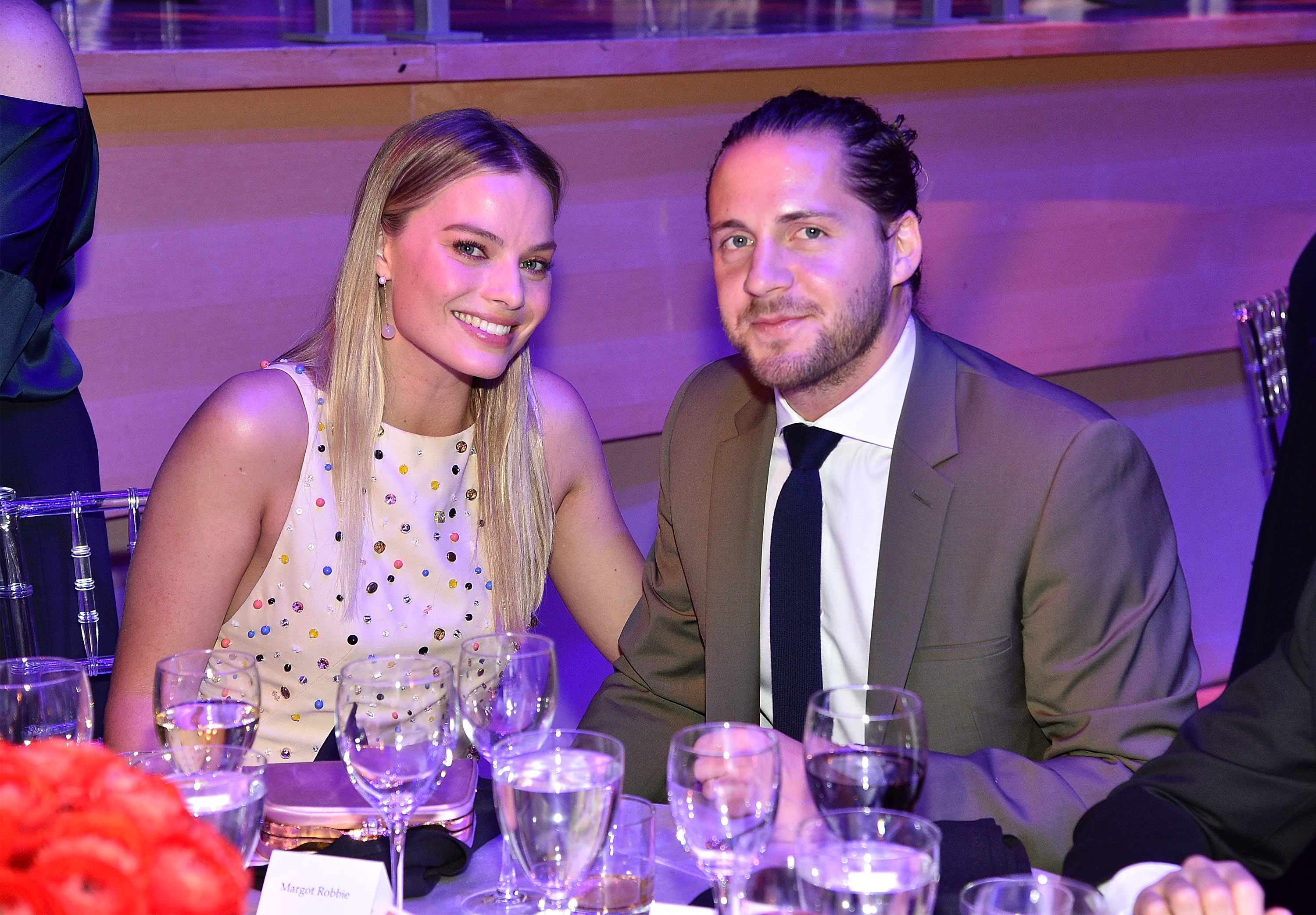 Margot Robbie y Tom Ackerley asisten a los Time 100 de 2017 en Nueva York, el 25 de abril de 2017 | Fuente: Getty Images