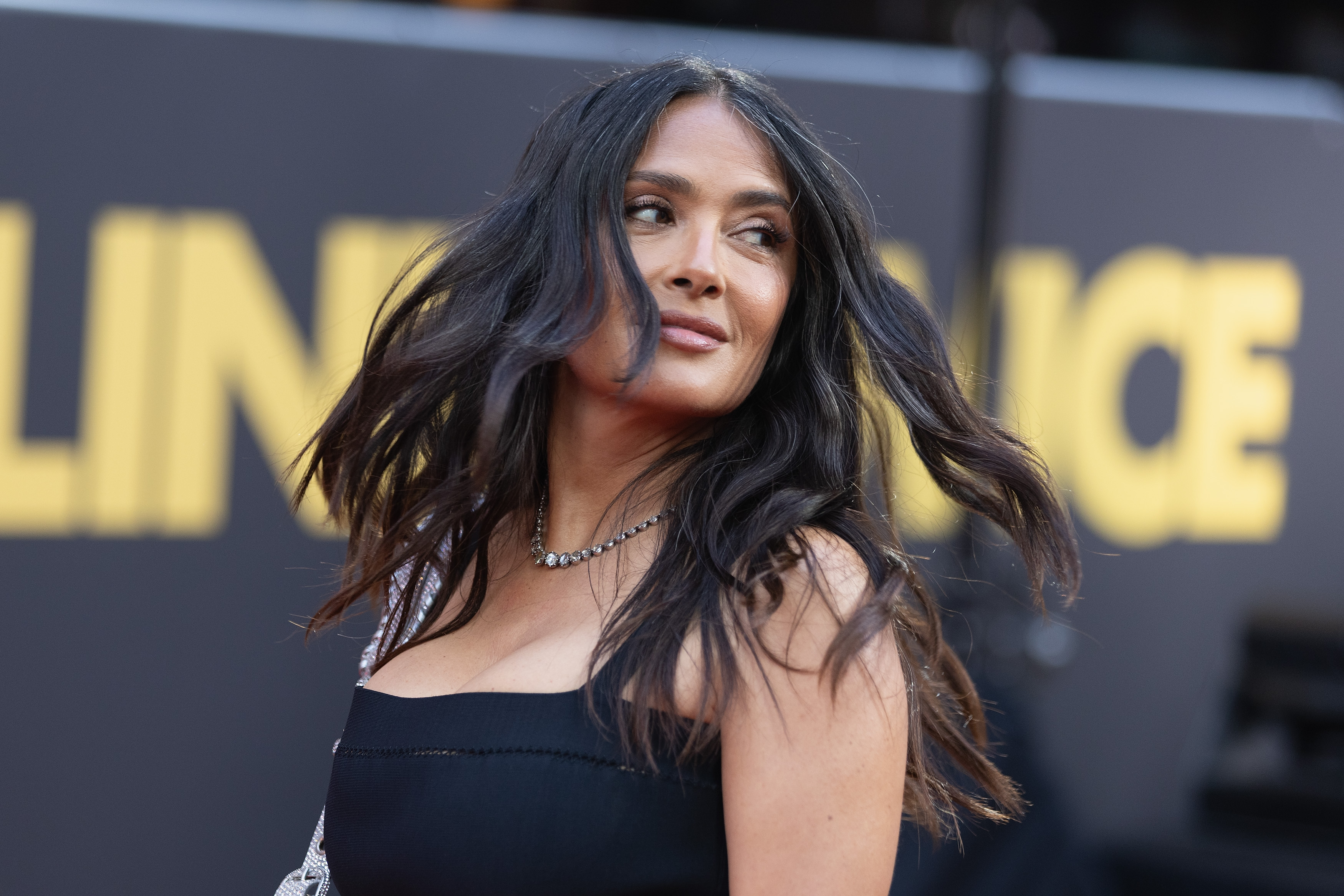 Salma Hayek asiste al estreno europeo de "Blink Twice" en Londres, Inglaterra, el 19 de agosto de 2024 | Fuente: Getty Images