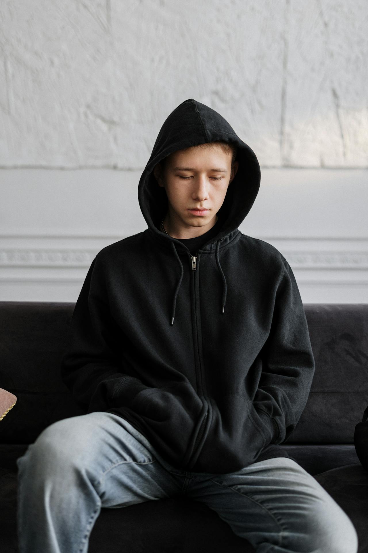 Un adolescente deprimido | Fuente: Pexels