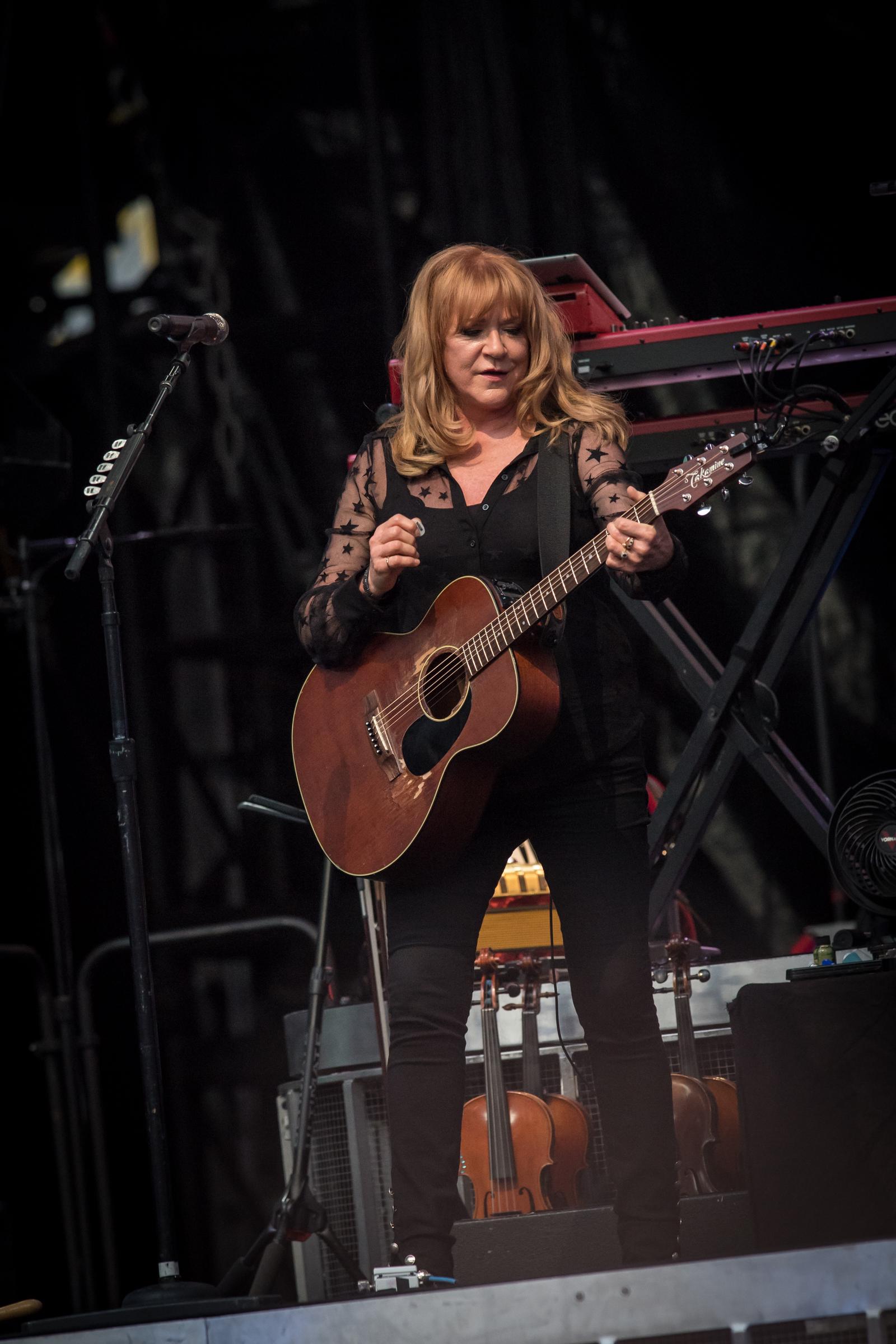 Patti Scialfa actuando en un concierto en Milán, Italia, el 3 de julio de 2016 | Fuente: Getty Images