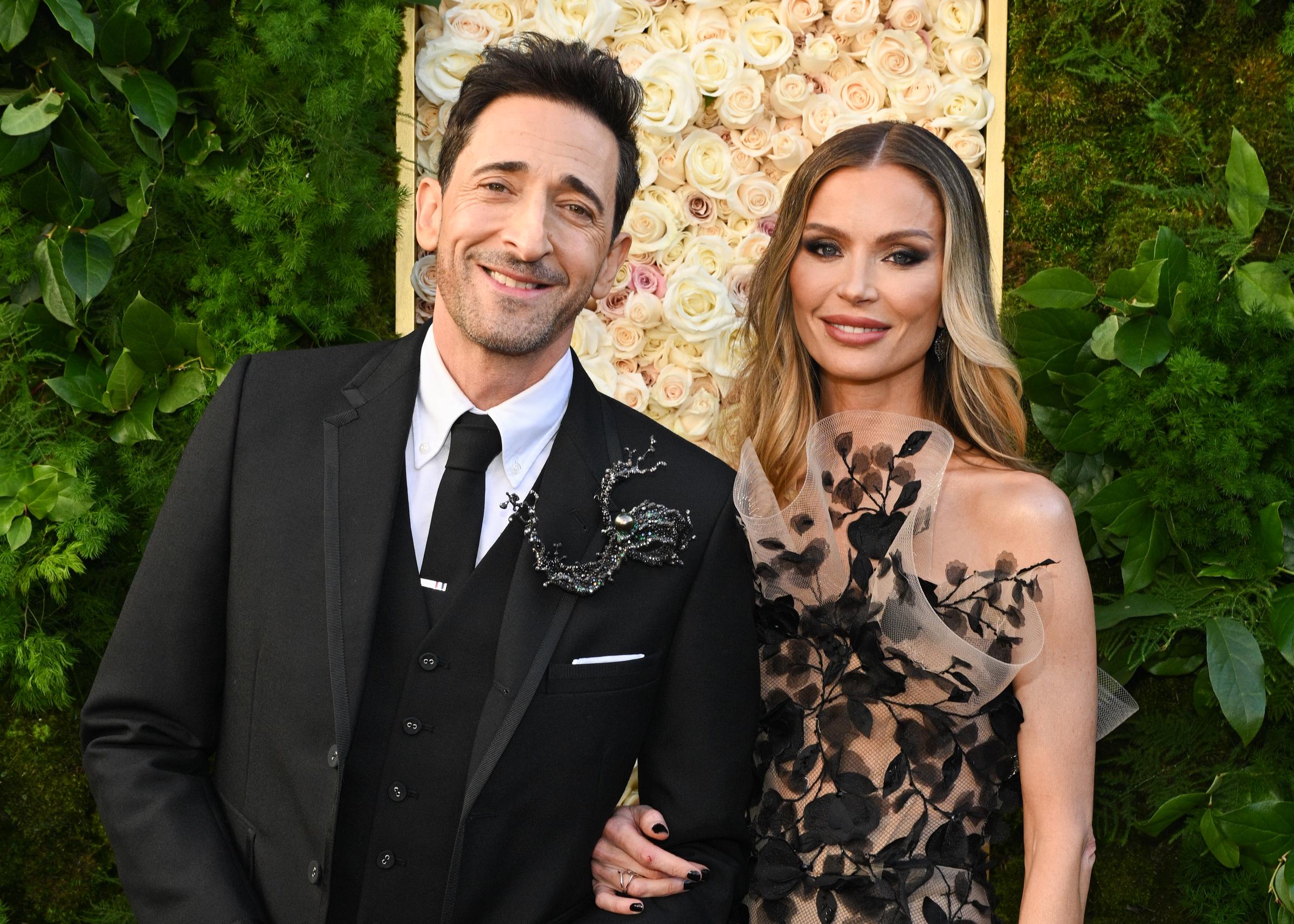 Adrien Brody y Georgina Chapman durante la 82ª edición anual de los Globos de Oro el 5 de enero de 2025 en Beverly Hills, California | Fuente: Getty Images