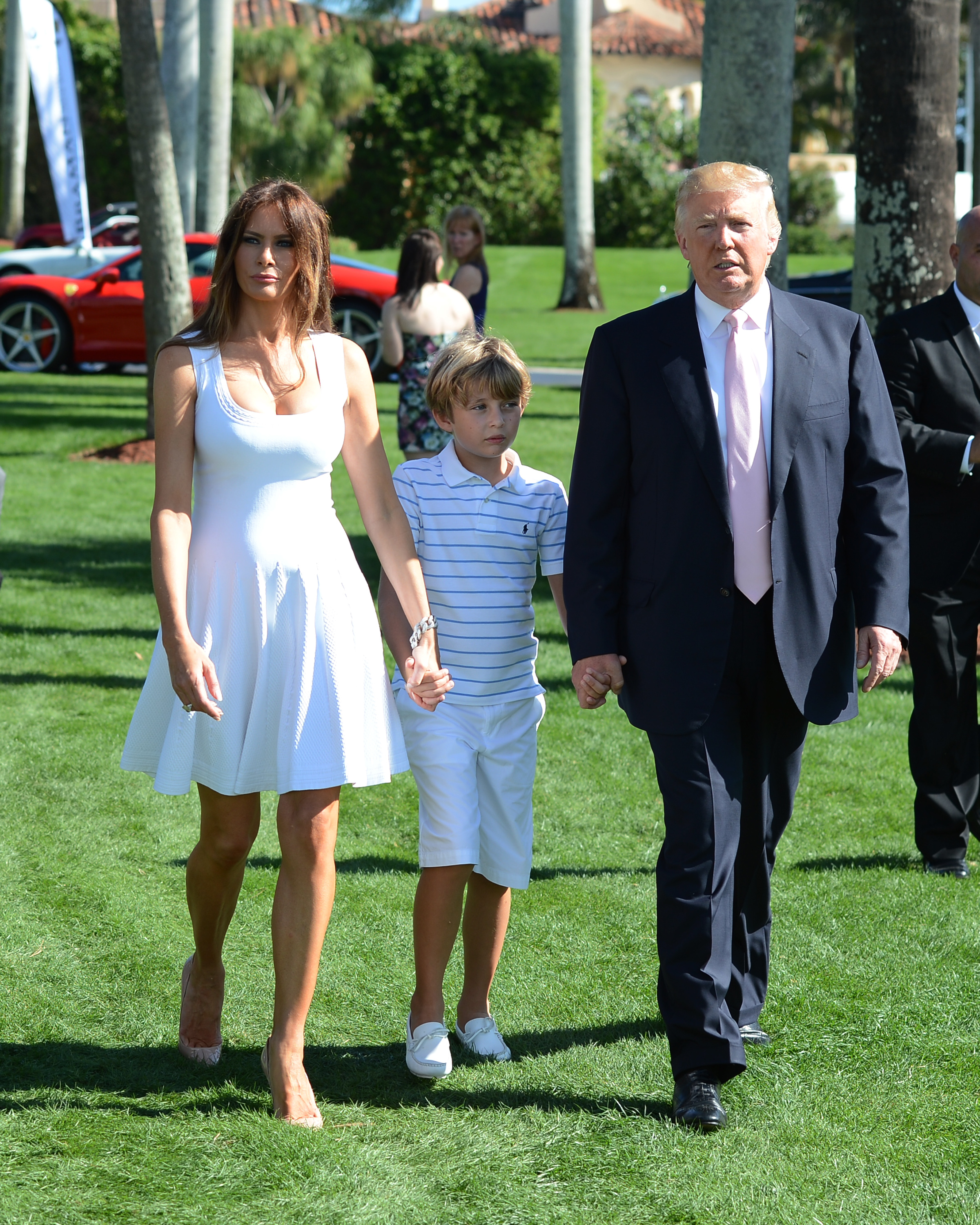 Donald, Melania y Barron Trump en el Trump Invitational Grand Prix en Mar-a-Lago el 6 de enero de 2013, en Palm Beach, Florida. | Fuente: Getty Images