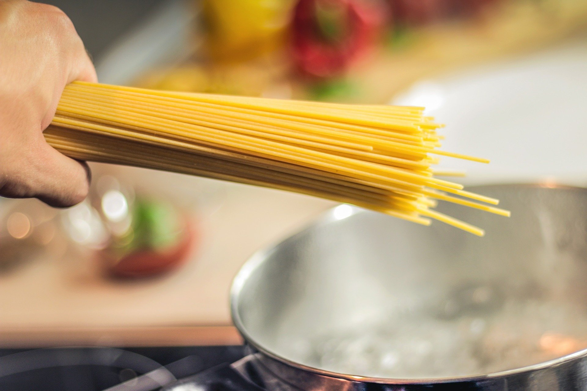 Espaguetis sin cocinar. Fuente: Pixabay