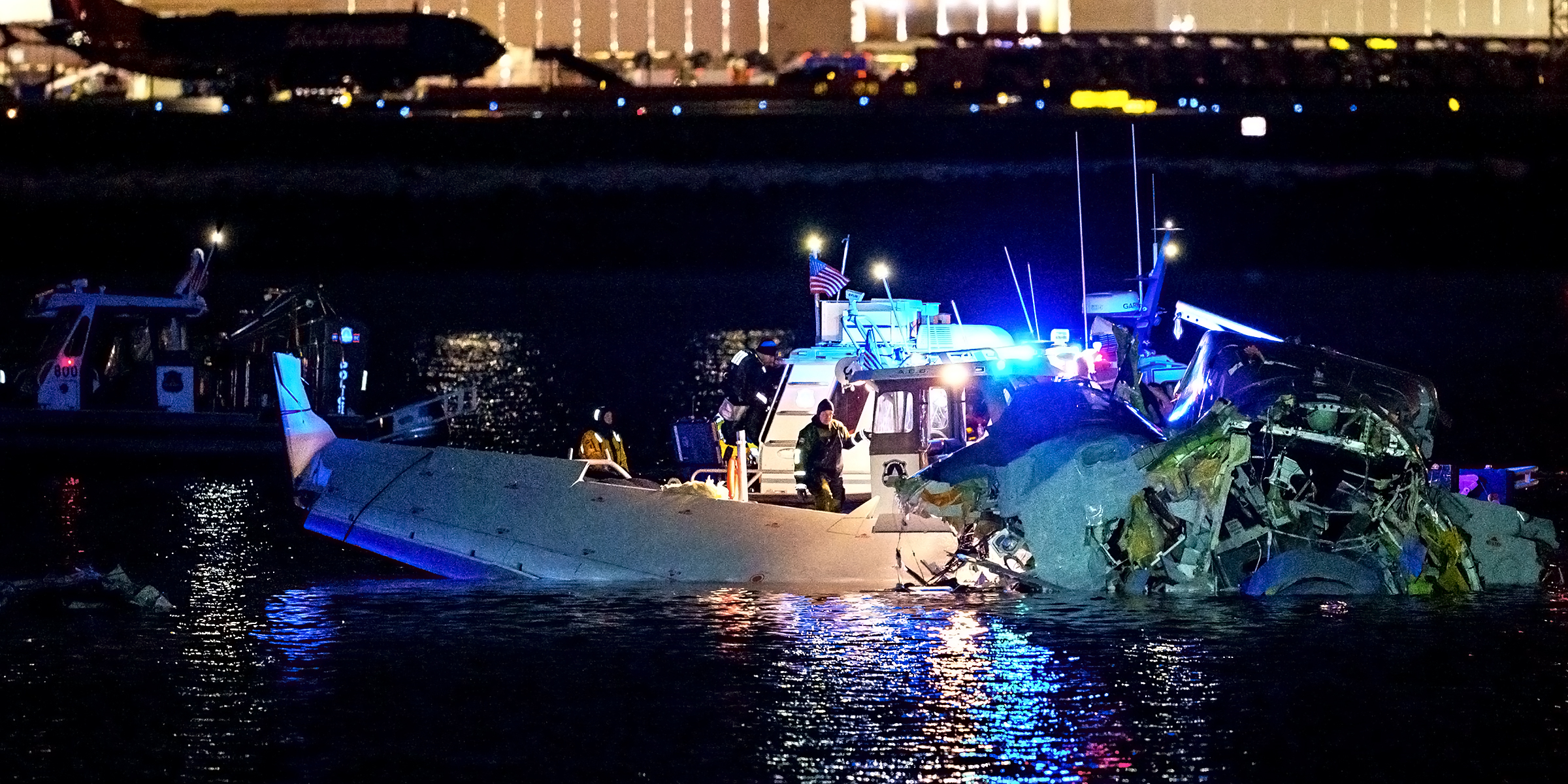 Restos de avión en el río Potomac | Fuente: Getty Images