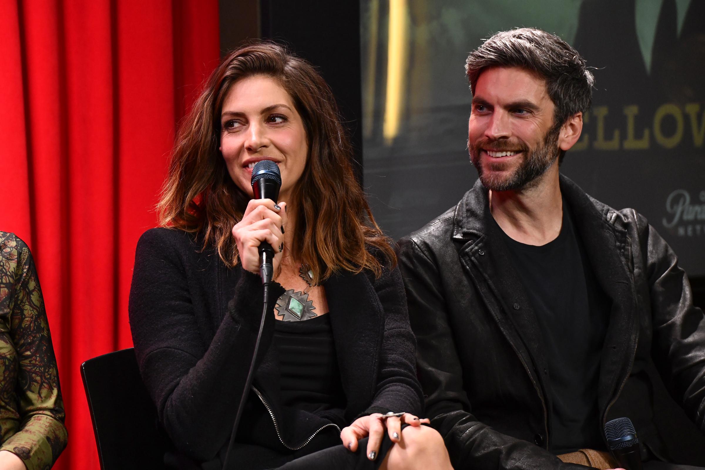 Dawn Olivieri (Beth Atwood) y Wes Bentley (Jamie Dutton) asisten al evento SAG de Paramount Network "Yellowstone" en Los Ángeles, en SAG-AFTRA, el 6 de enero de 2023 | Fuente: Getty Images