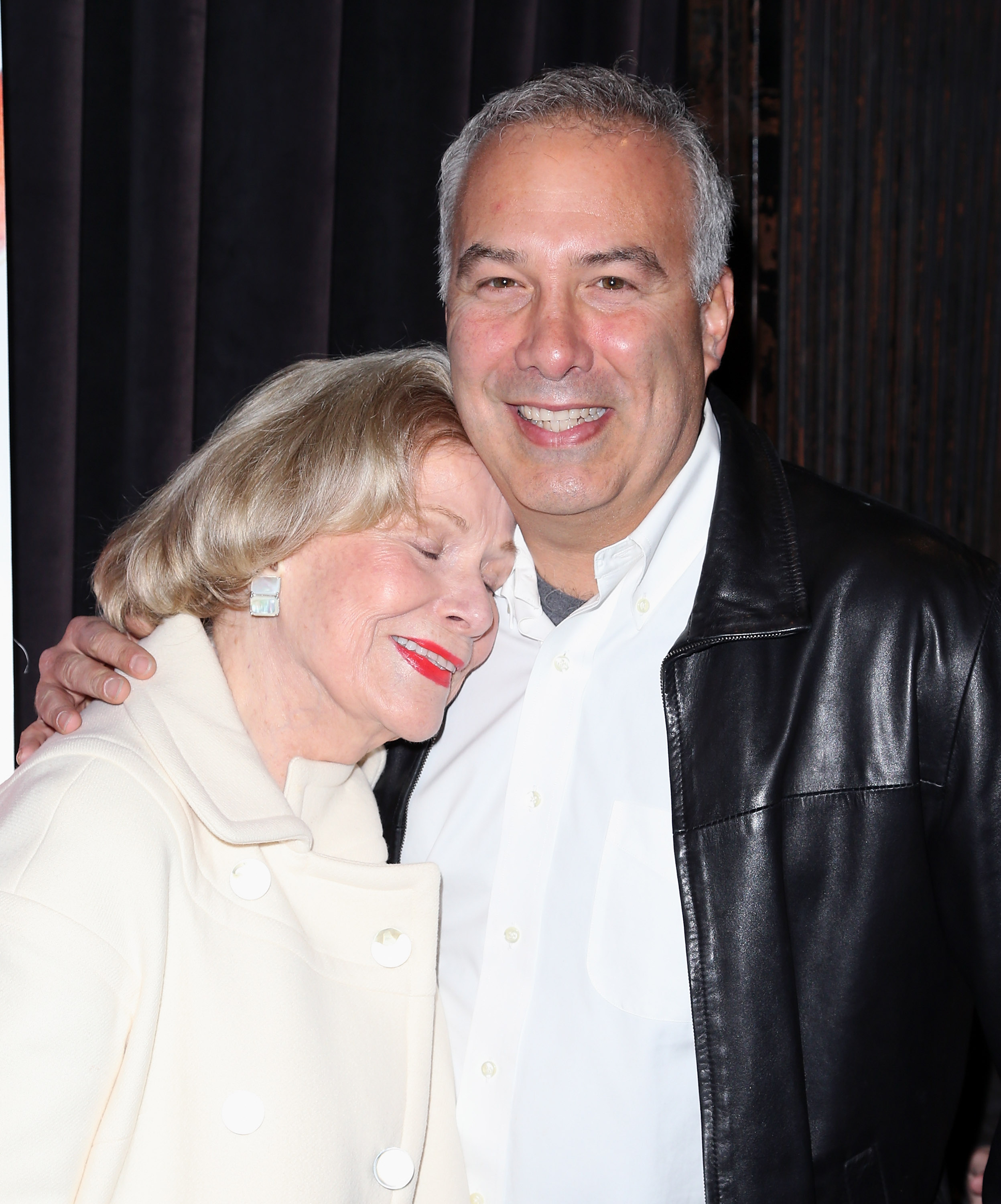 Nancy Olson y Christopher Livingston asisten al estreno de "Dumbbells", 2014 | Fuente: Getty Images