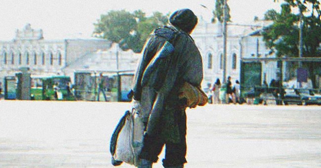 Hombre con una bolsa | Foto. Shutterstock
