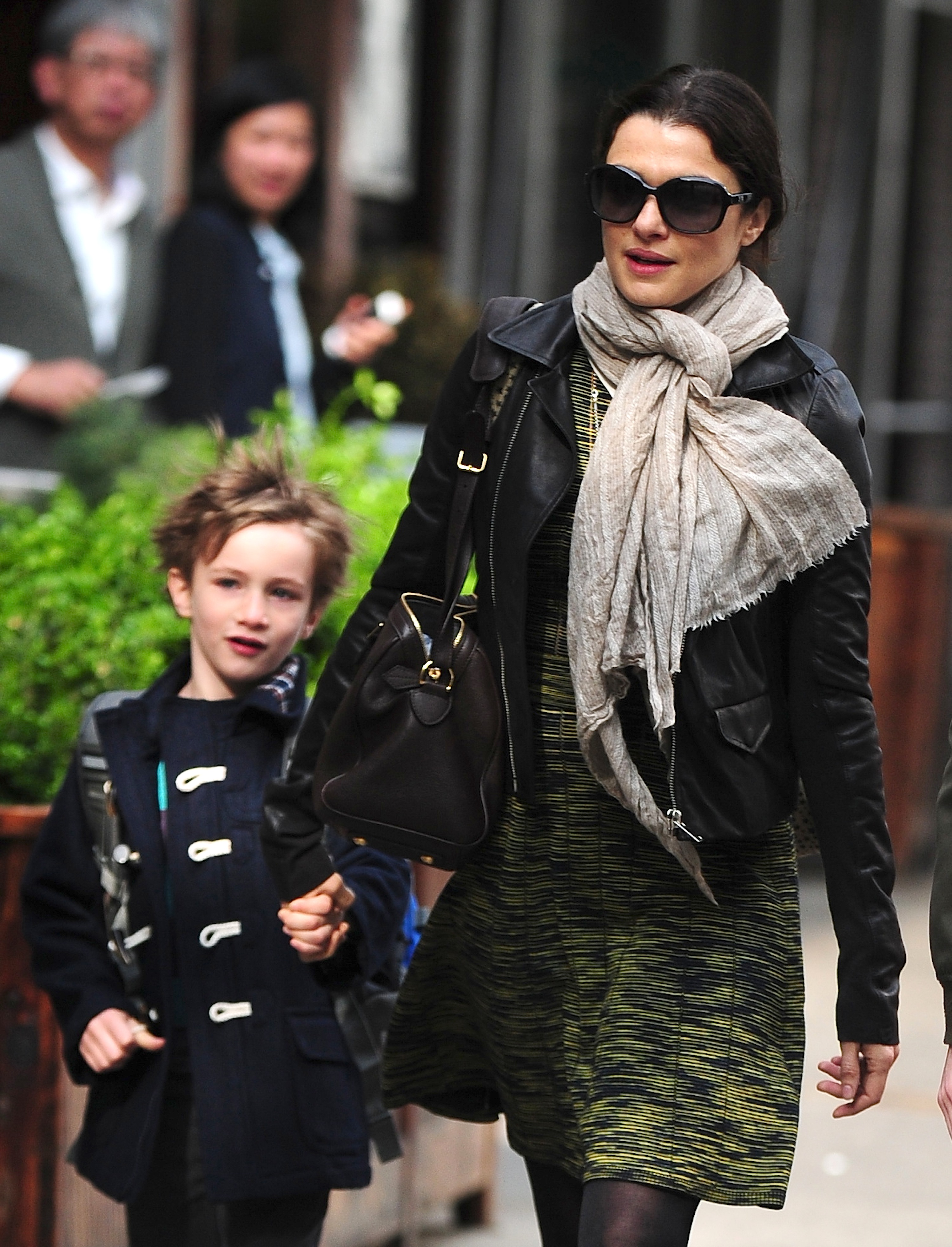 Rachel Weisz y Henry Aronofsky vistos en el East Village el 15 de mayo de 2013, en Nueva York | Fuente: Getty Images