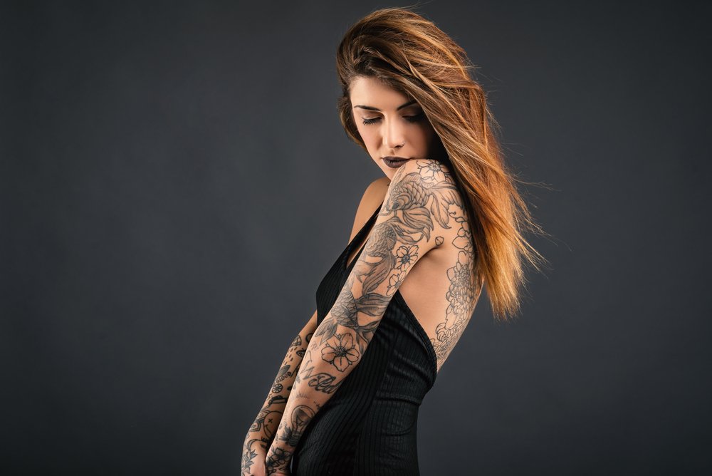 Retrato de una modelo tatuada. | Foto: Shutterstock