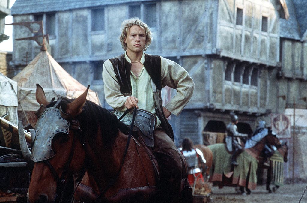 Heath Ledger interpreta a William Thatcher en "A Knight's Tale" en 2001 | Fuente: Getty Images