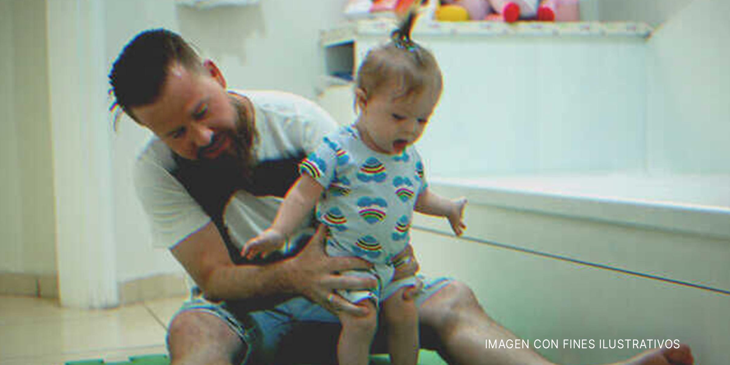 Hombre cuidando a una bebé. | Foto: Getty Images