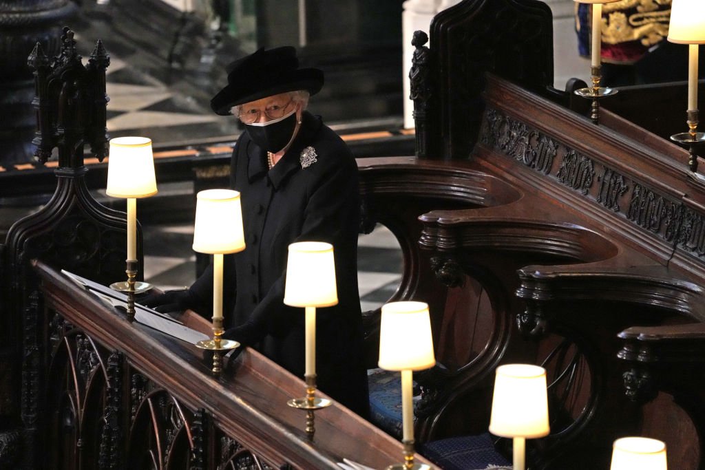 La reina Elizabeth en el funeral del duque de Edimburgo el 17 de abril de 2021. | Foto: Getty Images