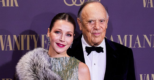 Carlos Falcó y Esther Doña asisten a los Vanity Fair Awards 2019 en el Royal Theatre de Madrid. | Foto: Getty Images