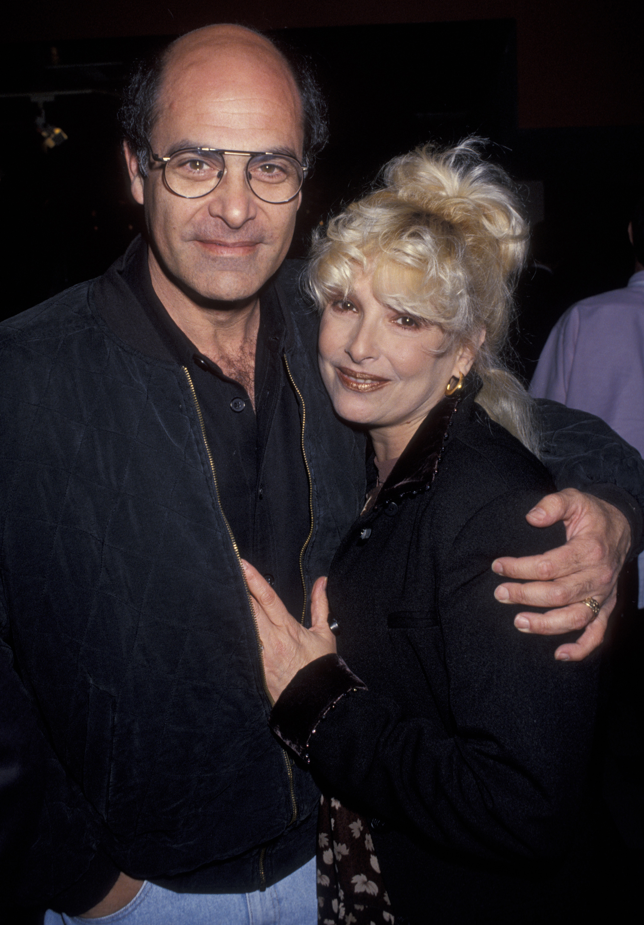 Alan Rachins y Joanna Frank en Spago en West Hollywood, California, el 15 de abril de 1993 | Fuente: Getty Images