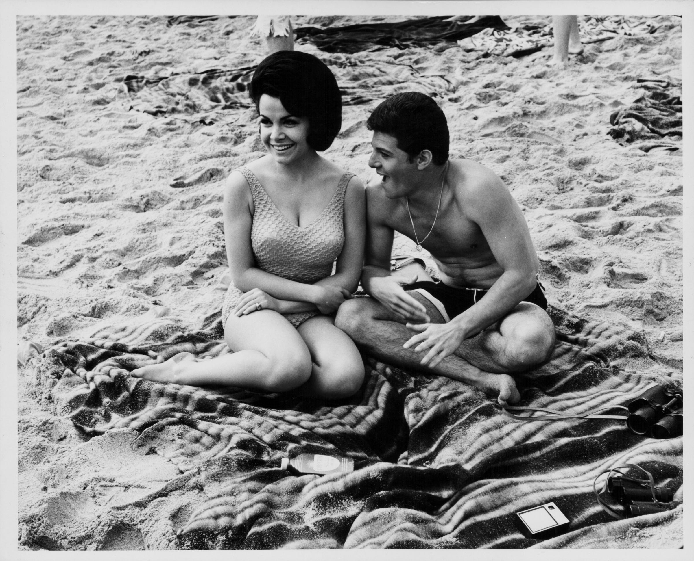 Annette Funicello y el actor fotografiados el 1 de enero de 1955 | Fuente: Getty Images