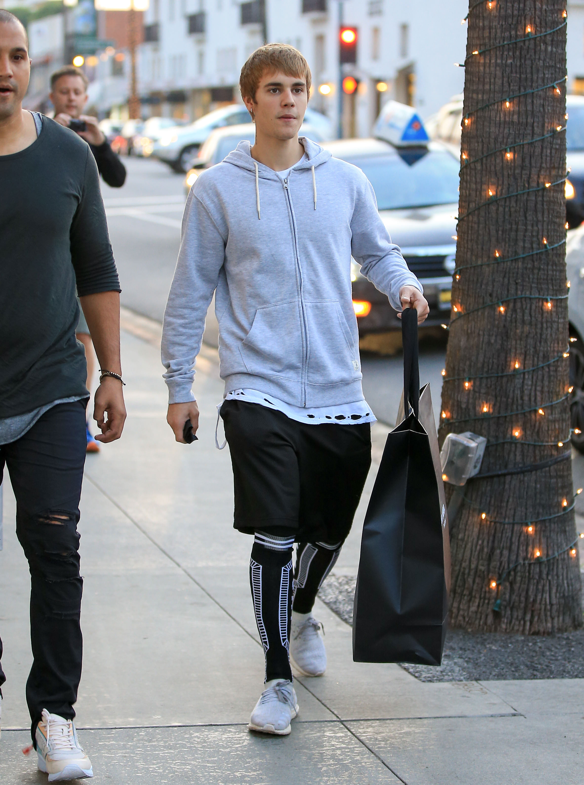 Justin Bieber visto el 13 de diciembre de 2016 en Los Ángeles, California | Fuente: Getty Images