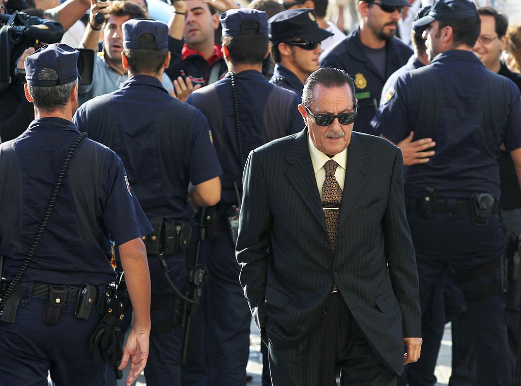 Exalcalde de la ciudad turística de Marbella, Julián Muñoz, llegando a la corte de Málaga el 28 de septiembre de 2010 en Málaga, España. | Foto: Getty Images